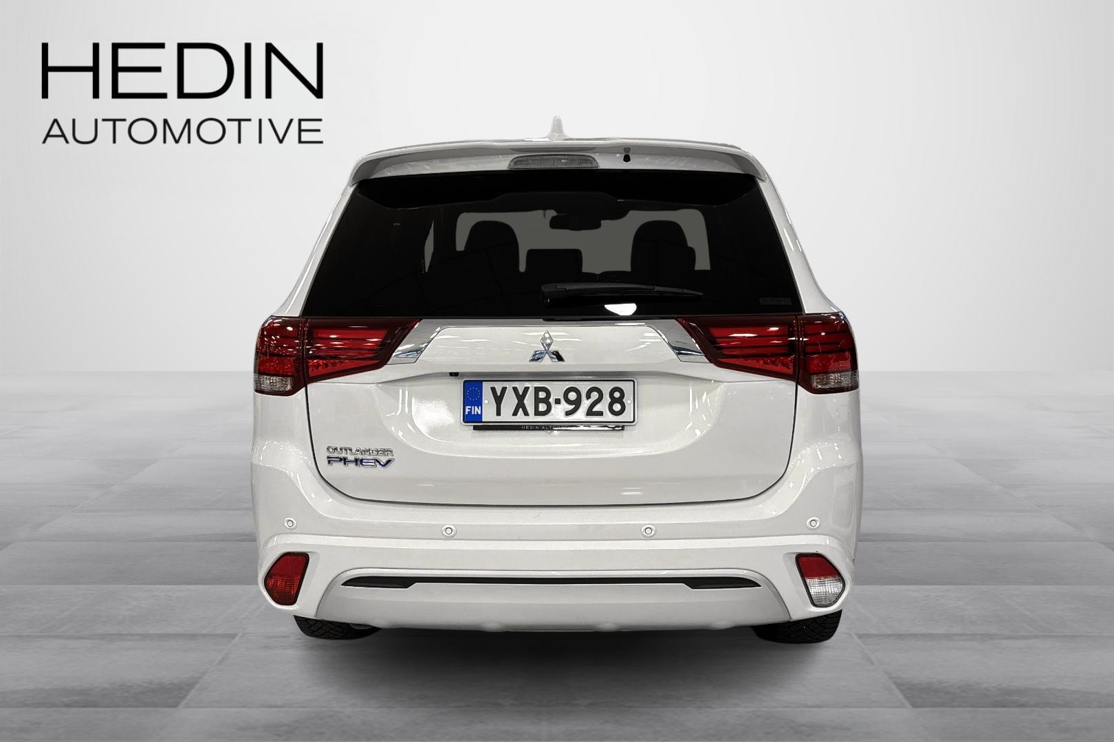 Mitsubishi Outlander PHEV 2020