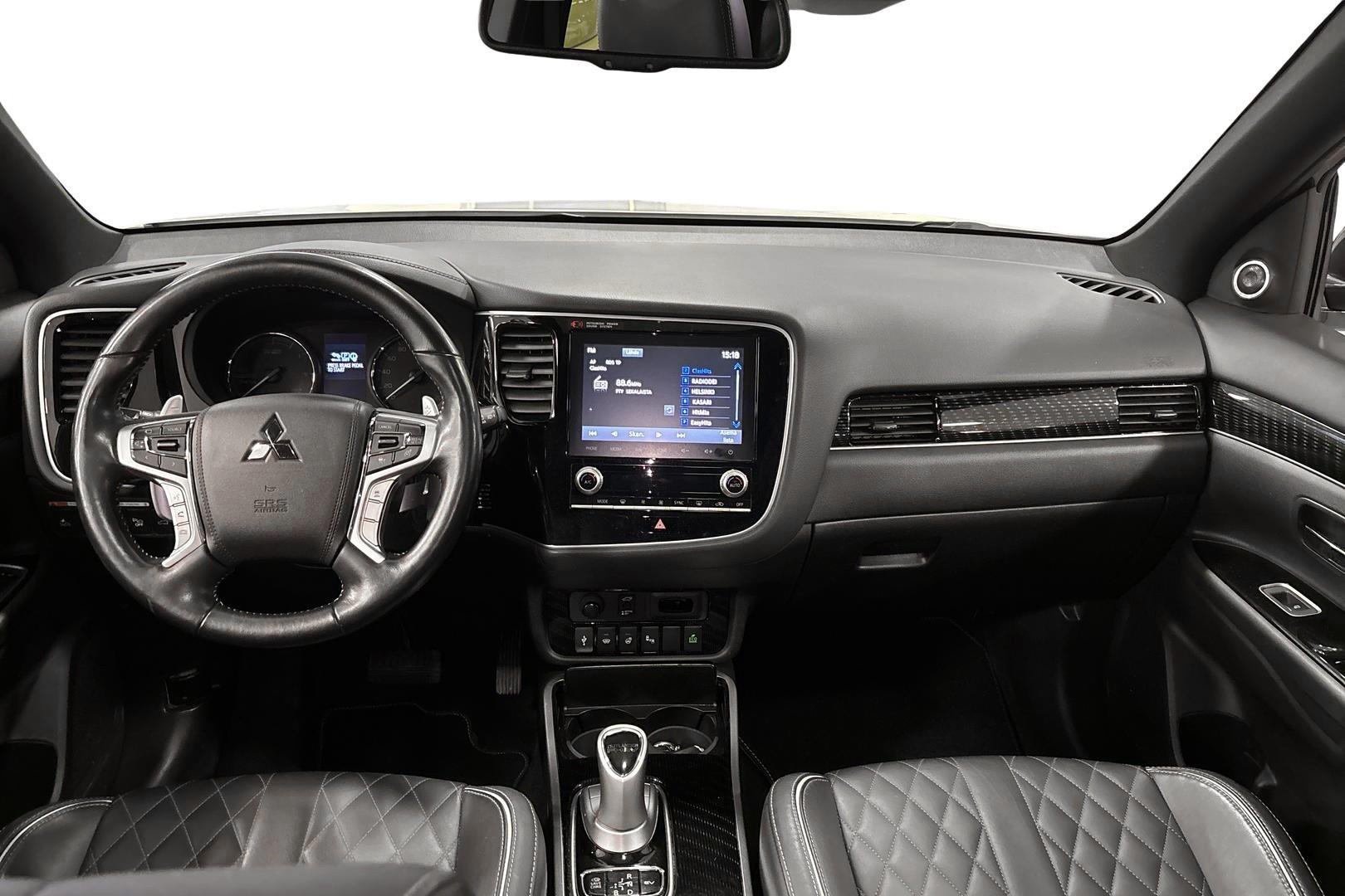 Mitsubishi Outlander PHEV 2020