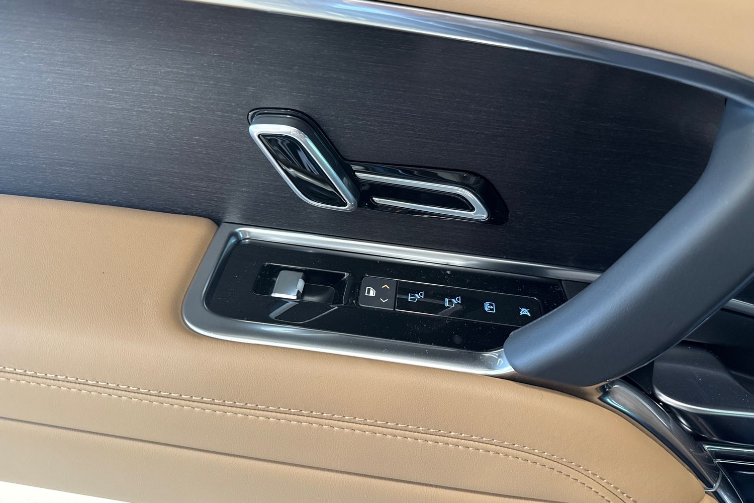 Land Rover Range Rover 2025