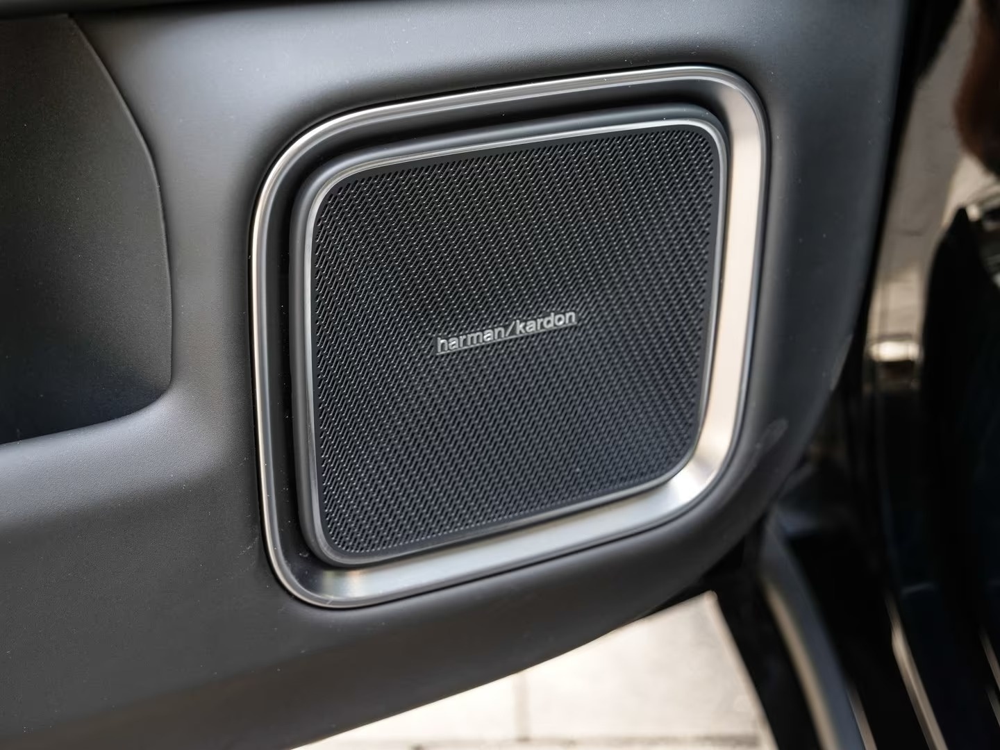 POLESTAR 4 2025