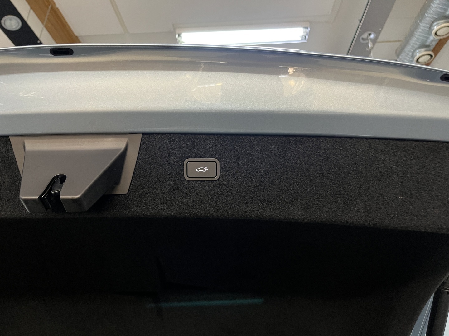 POLESTAR 4 2025