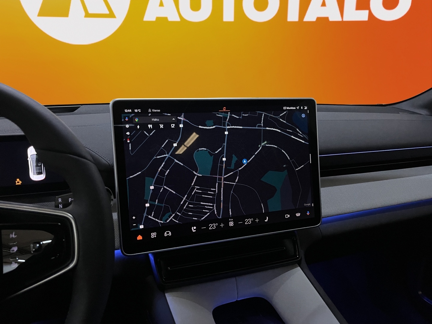 POLESTAR 4 2025