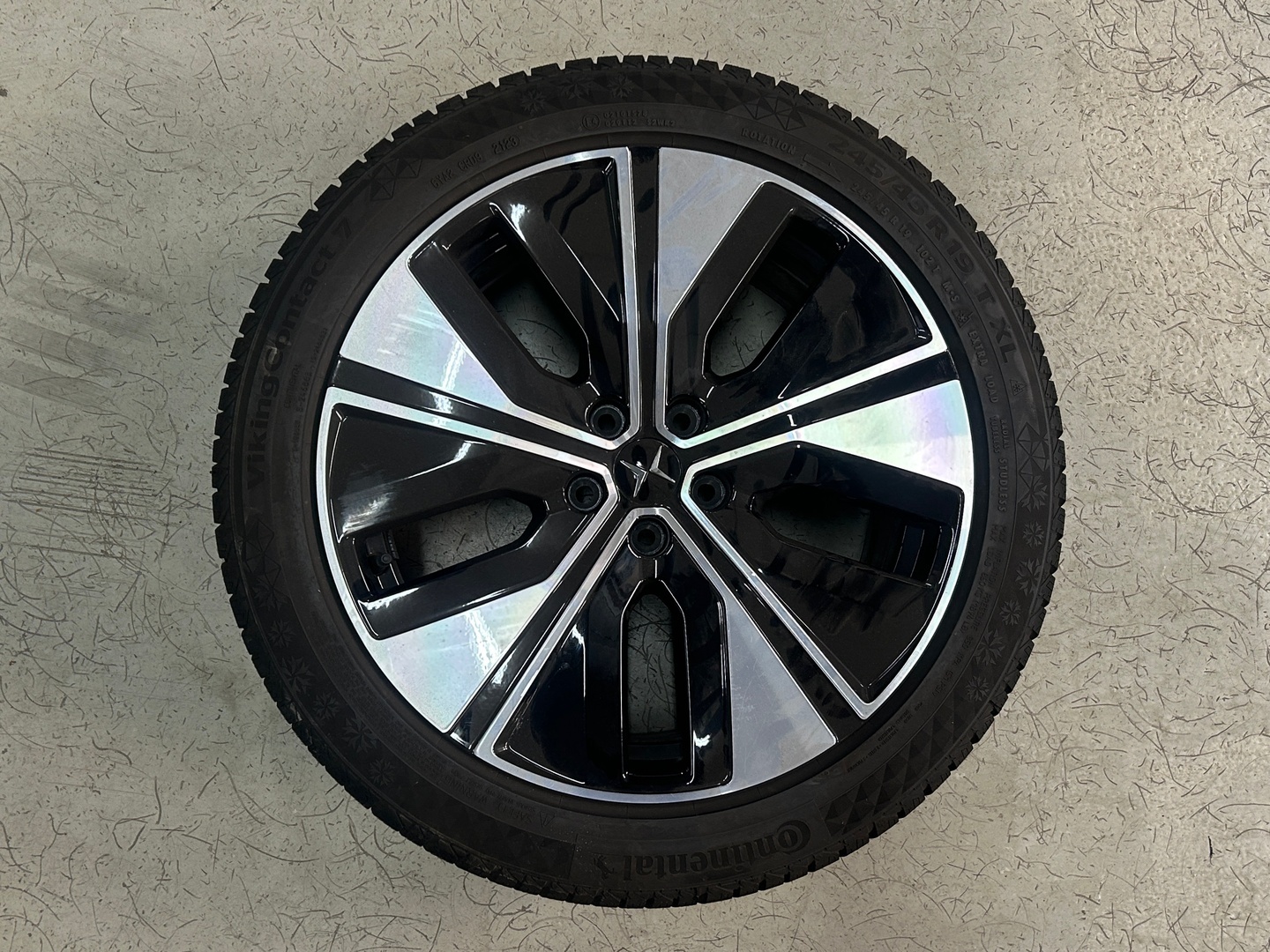 POLESTAR 2 2024