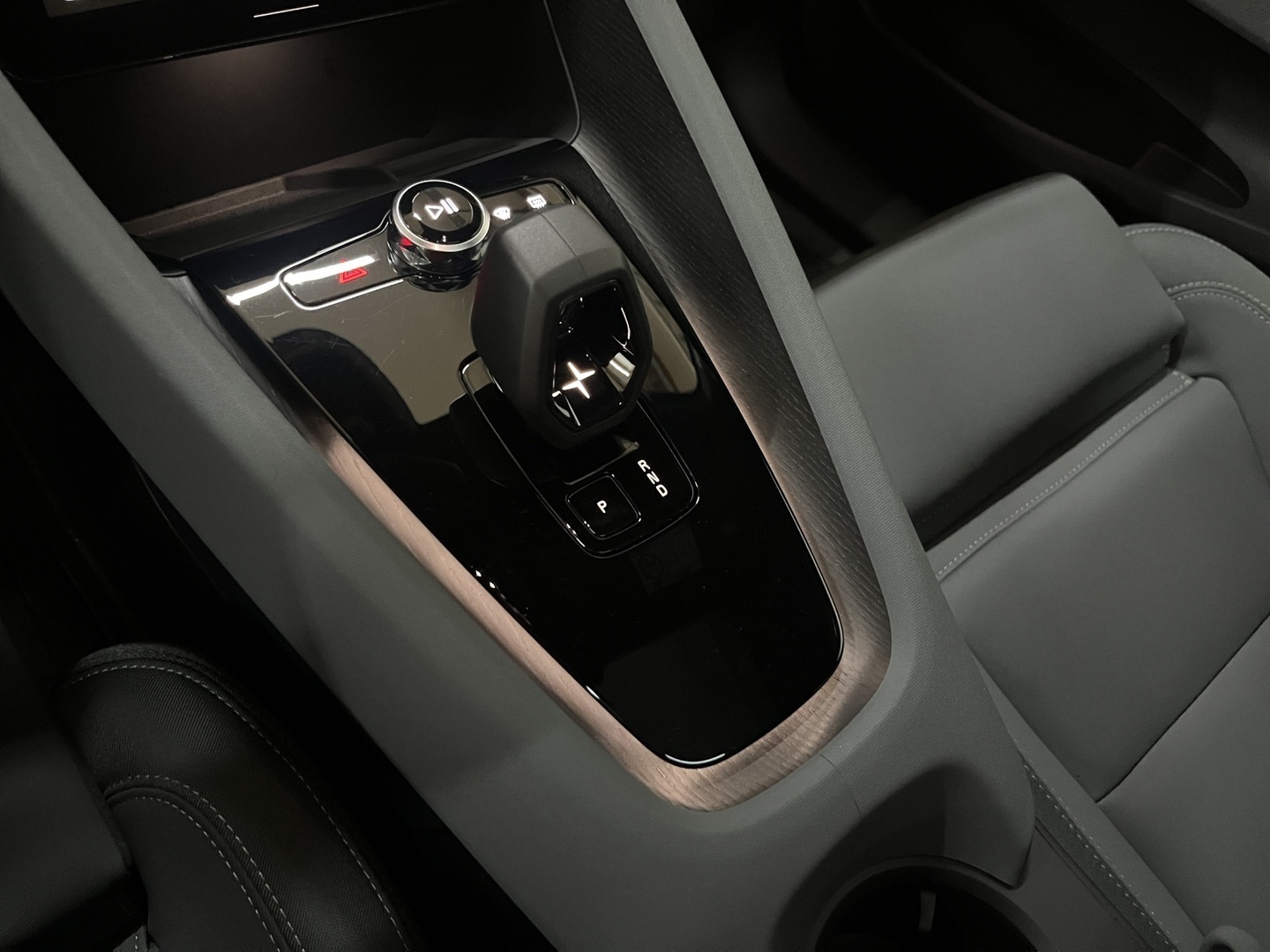 POLESTAR 2 2024