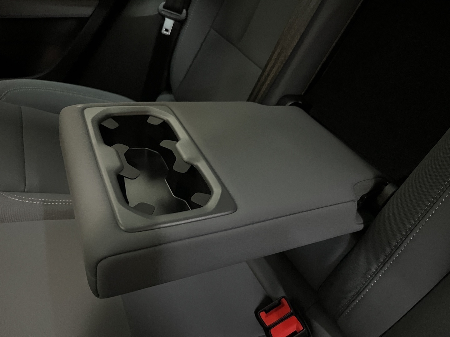 POLESTAR 2 2024