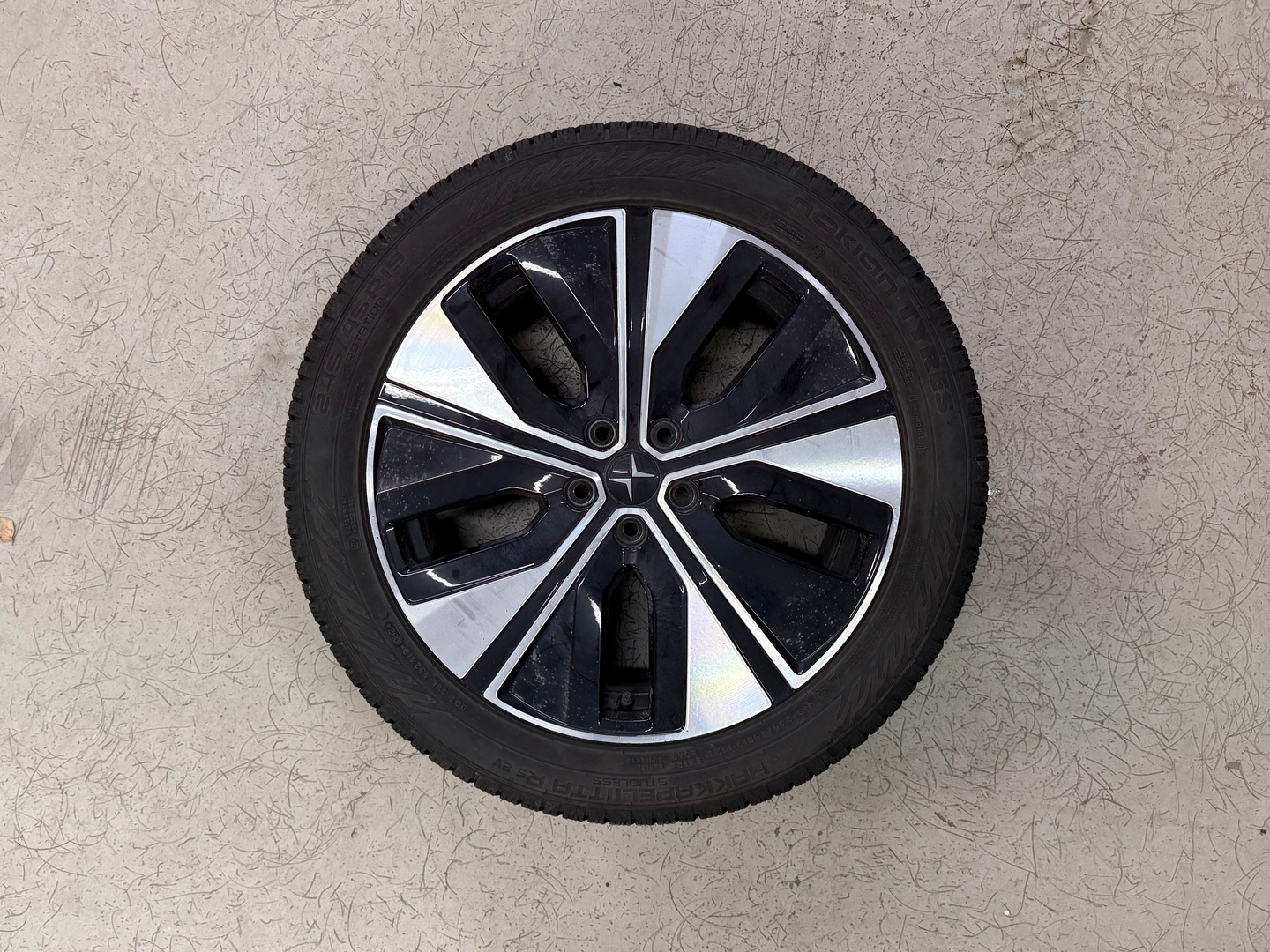 POLESTAR 2 2024