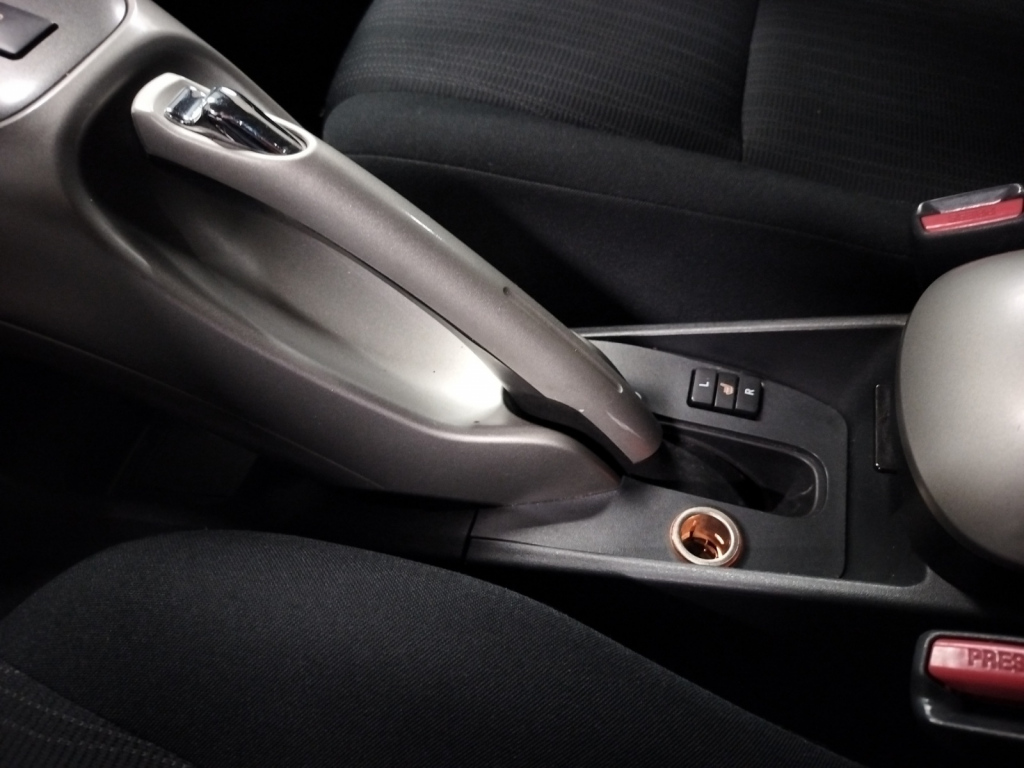 TOYOTA Auris 2008
