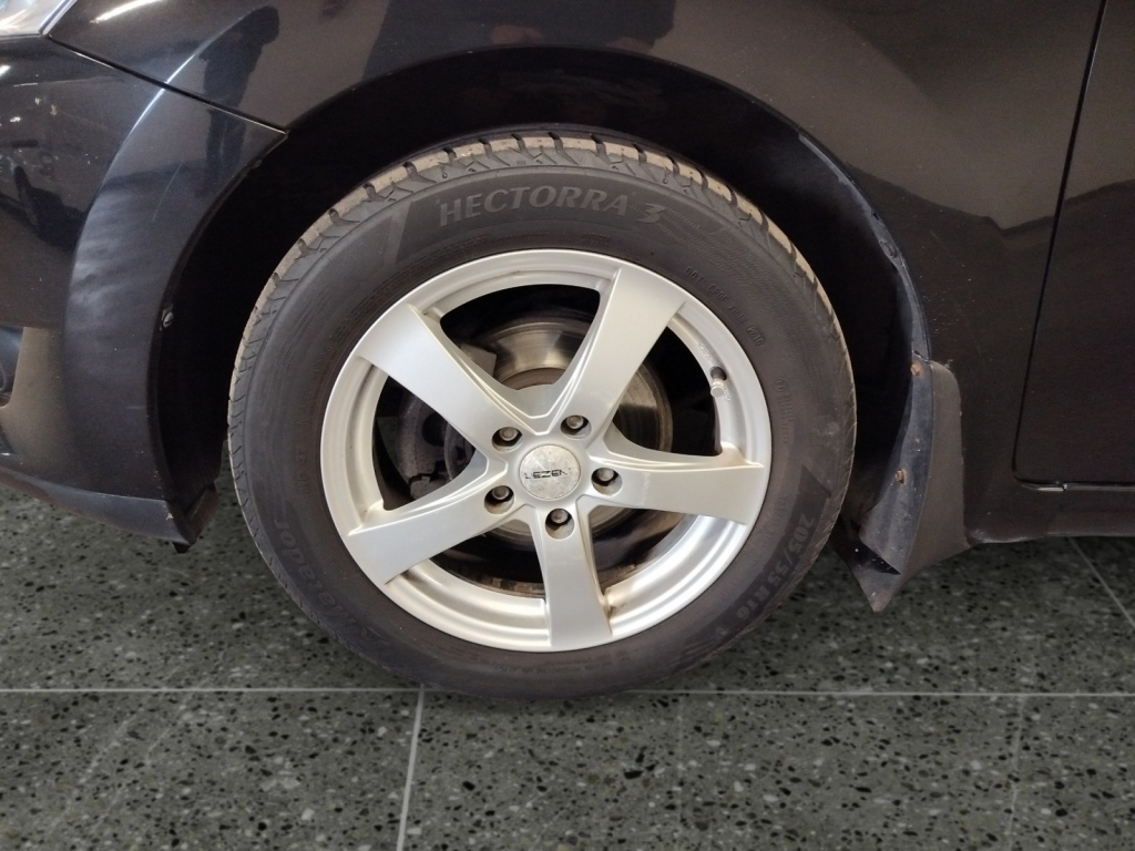 TOYOTA Auris 2008