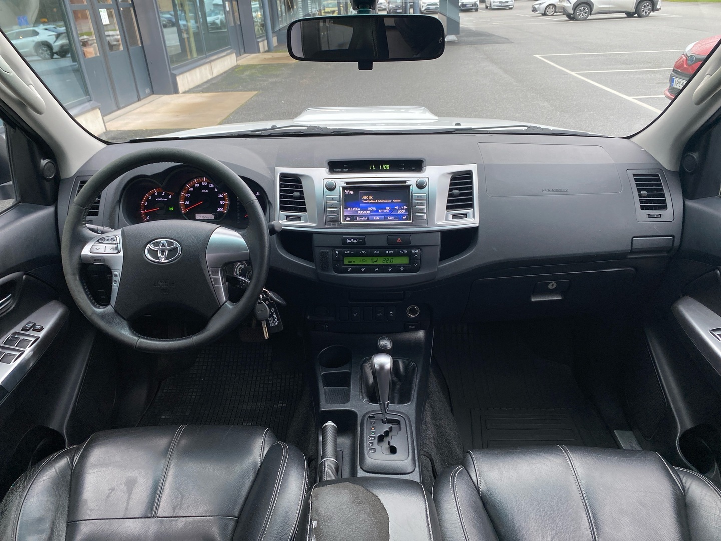 TOYOTA Hilux 2016