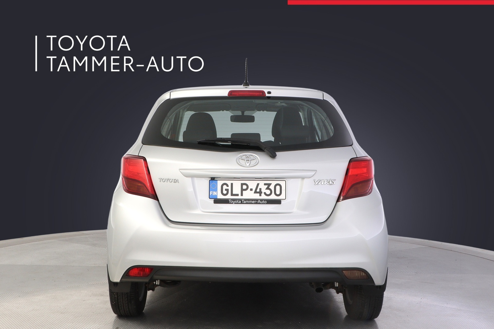 TOYOTA Yaris 2015