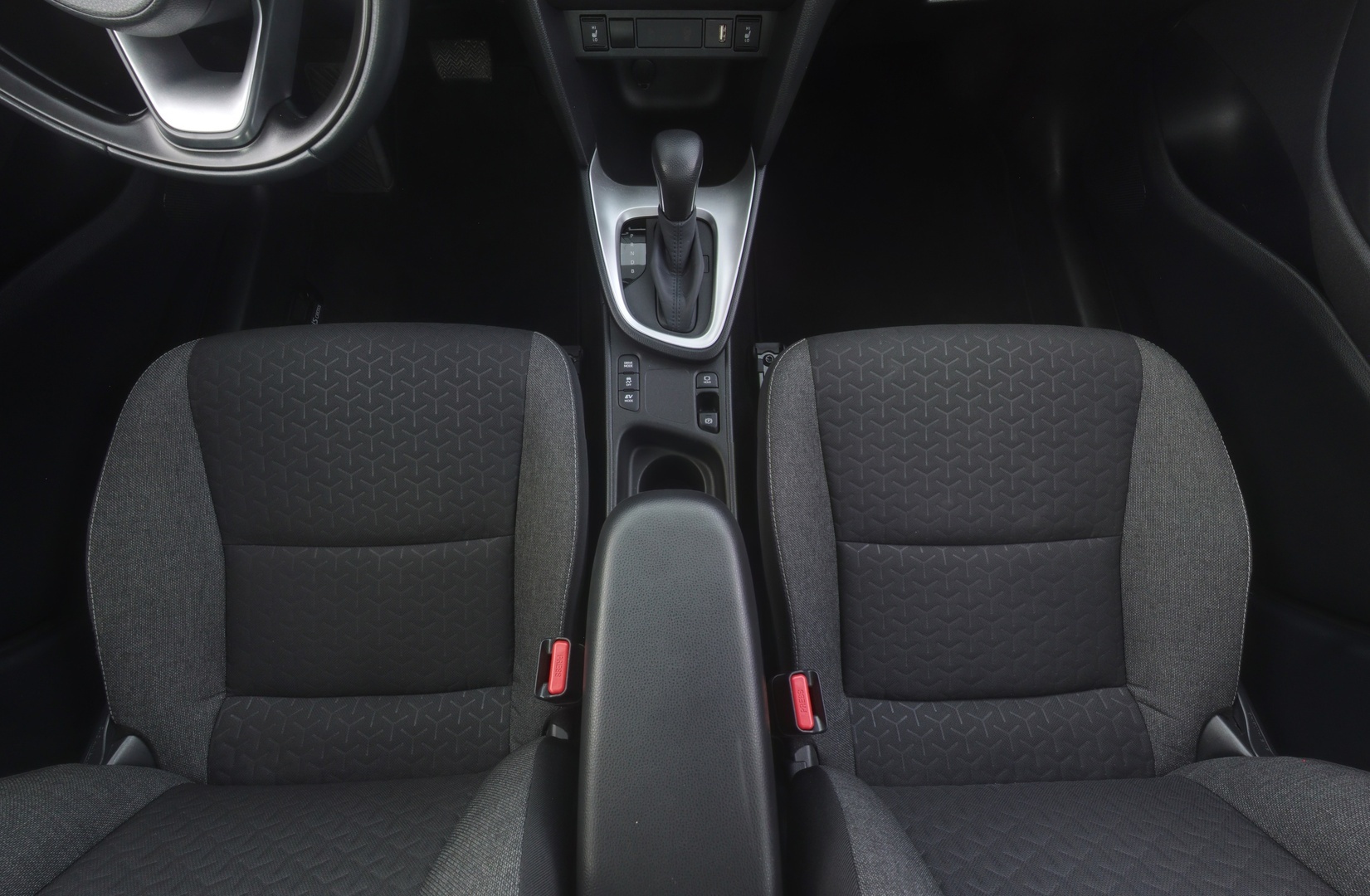 TOYOTA Yaris Cross 2024