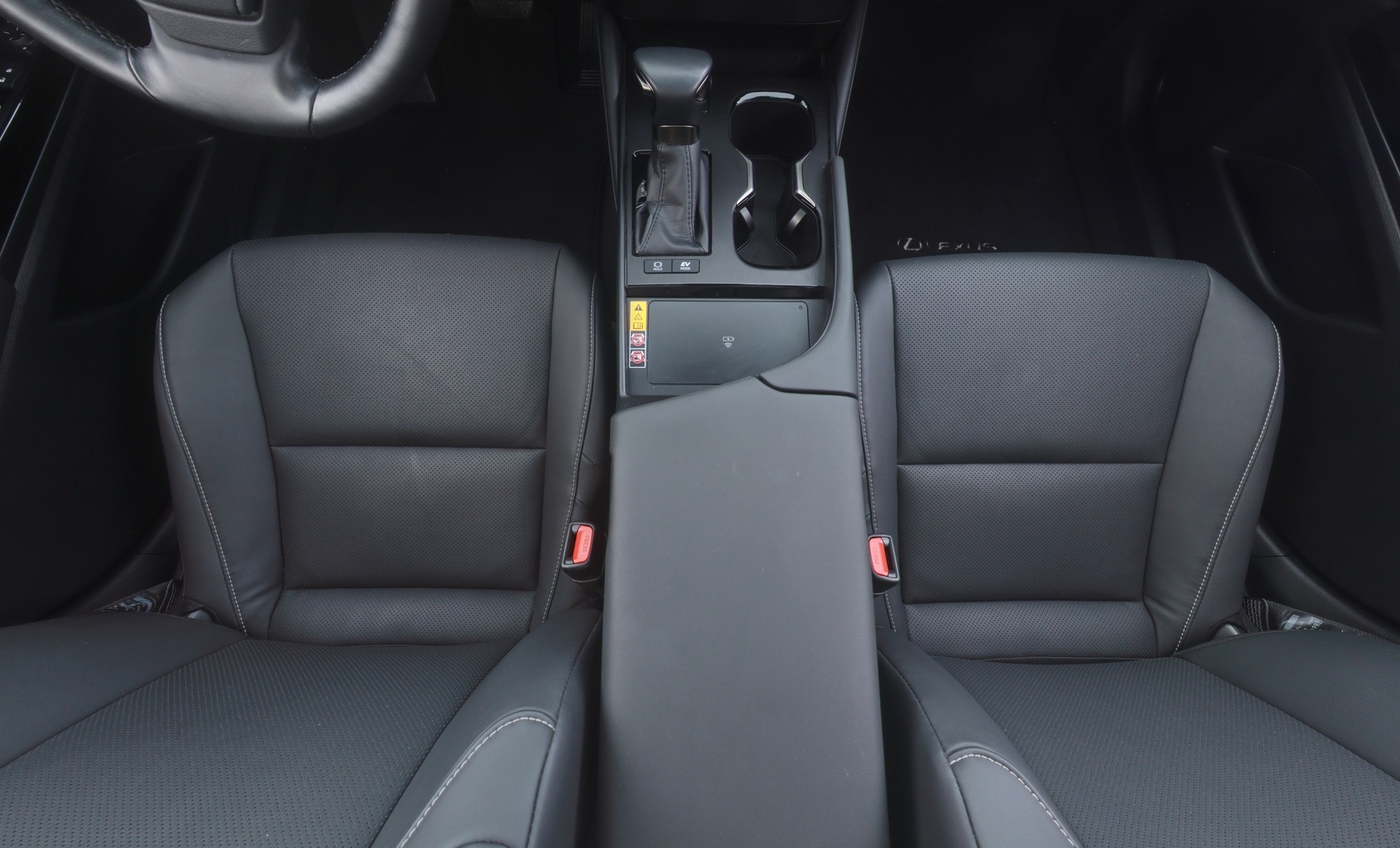 LEXUS ES 2023