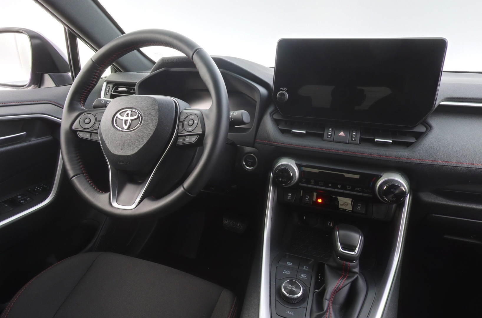 TOYOTA RAV4 Plug-in 2025