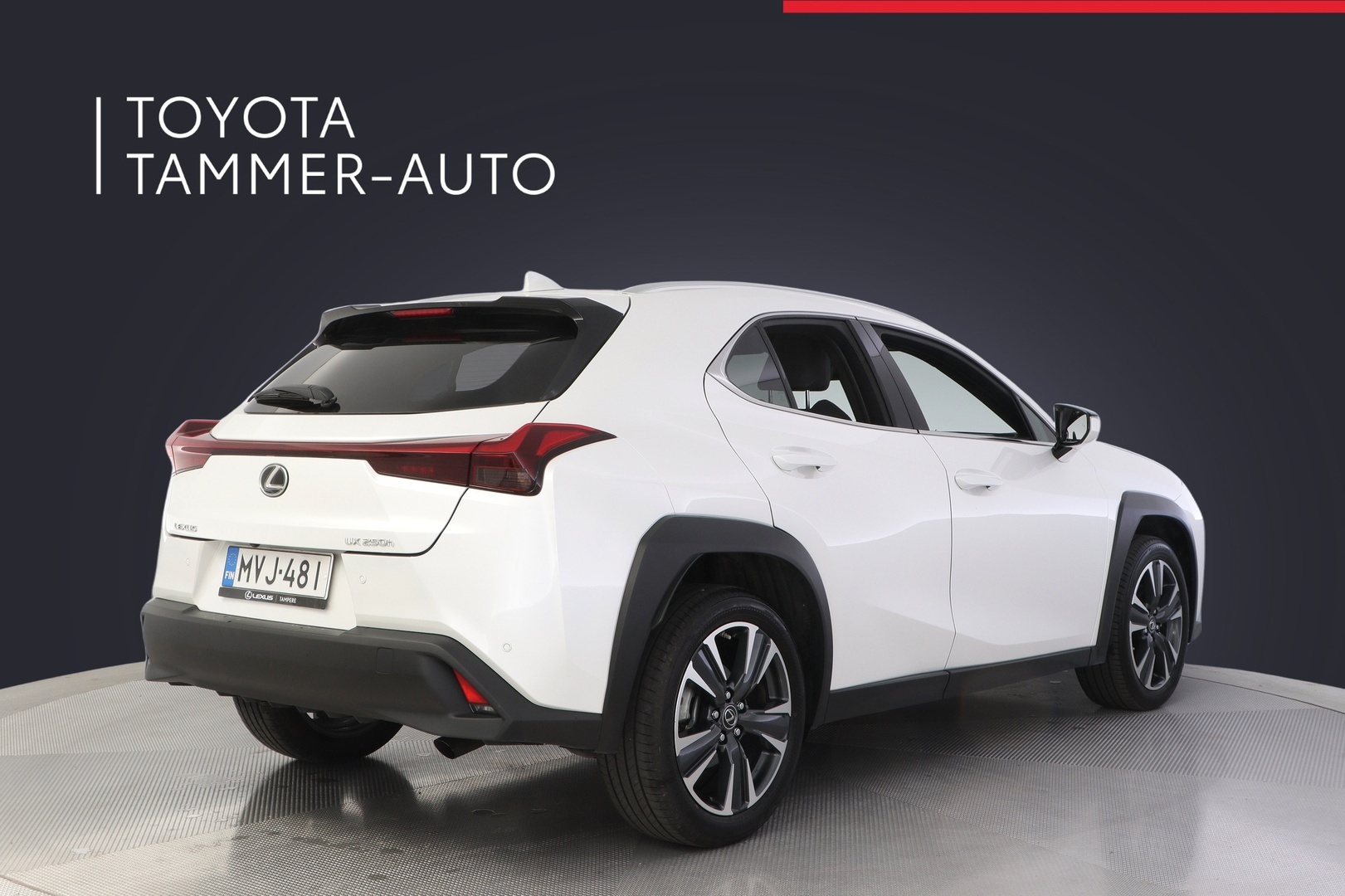 LEXUS UX 2024