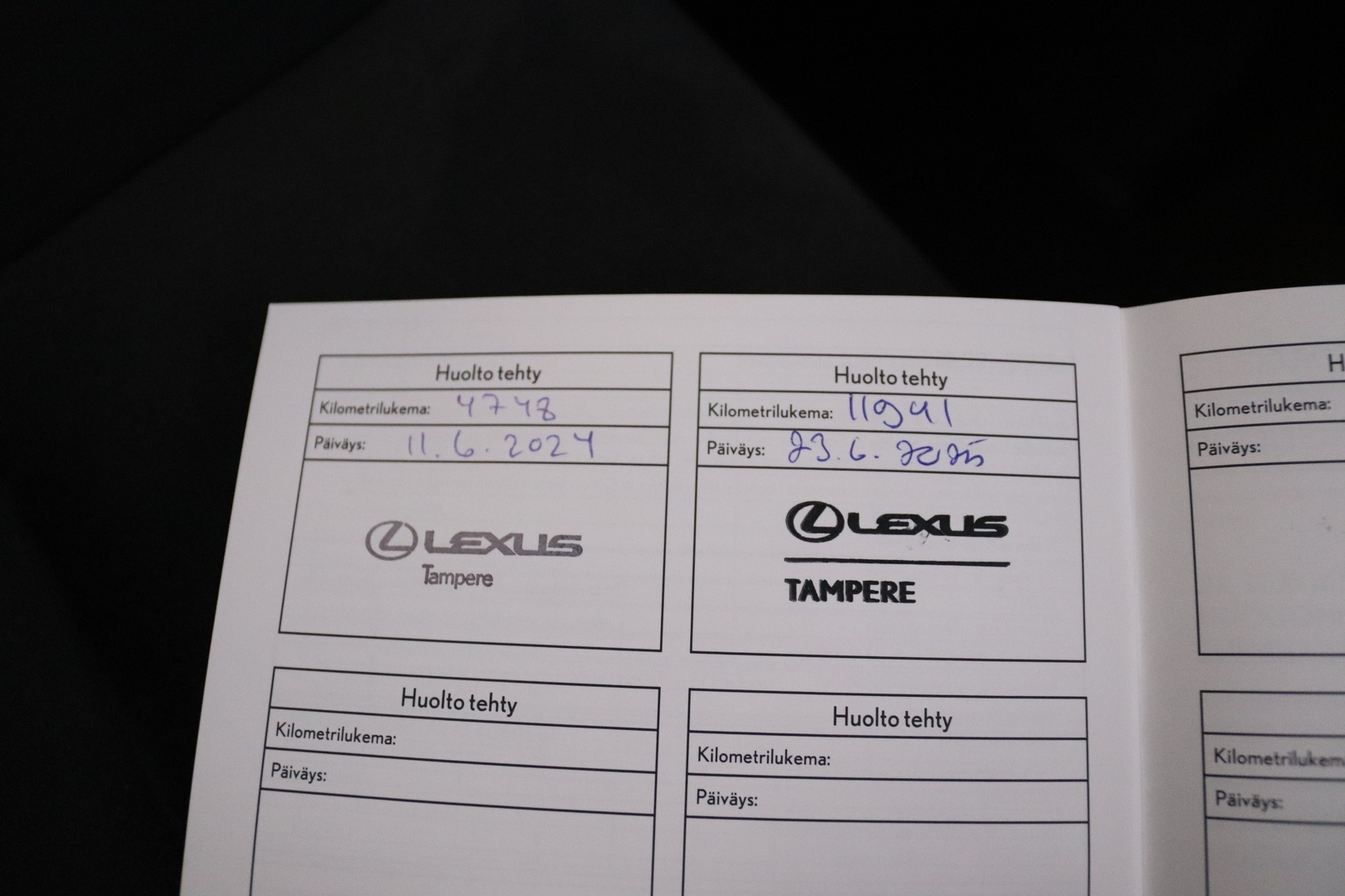 LEXUS UX 2023