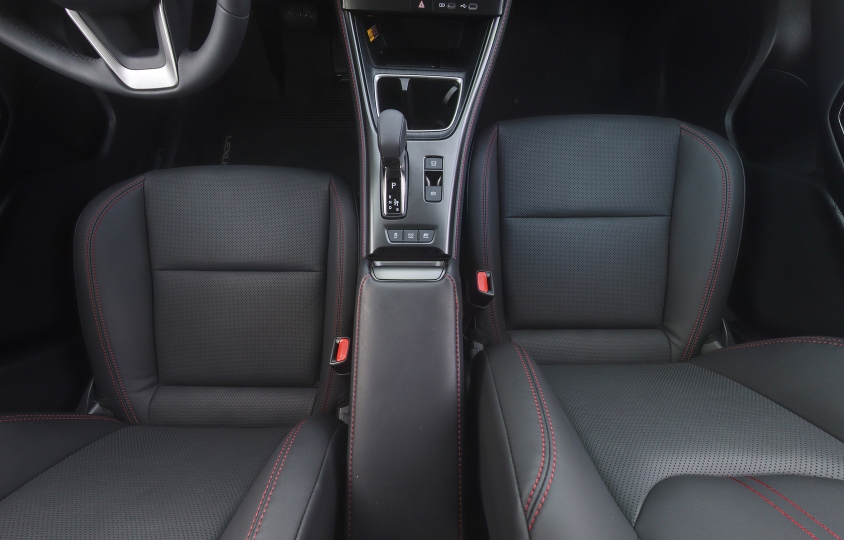LEXUS LBX 2025