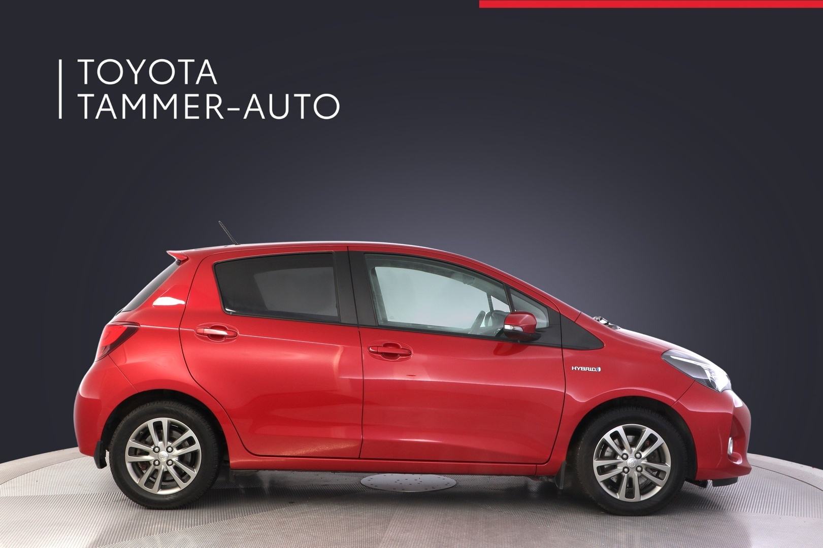 TOYOTA Yaris 2016