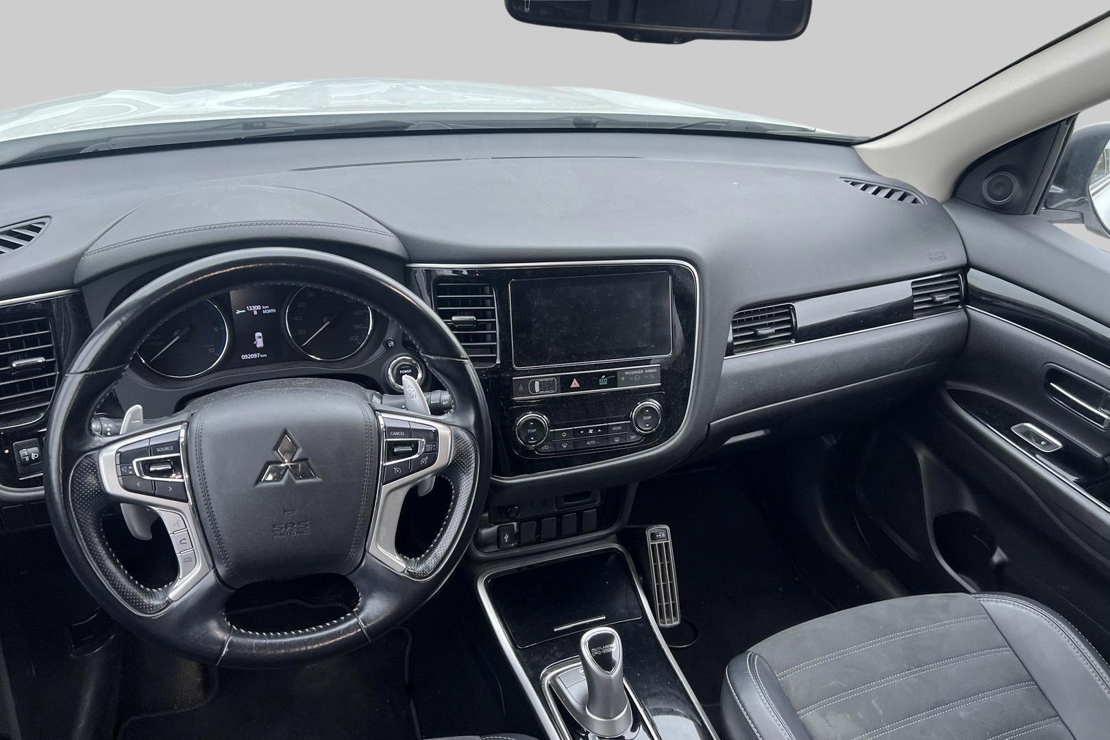 MITSUBISHI Outlander PHEV 2019