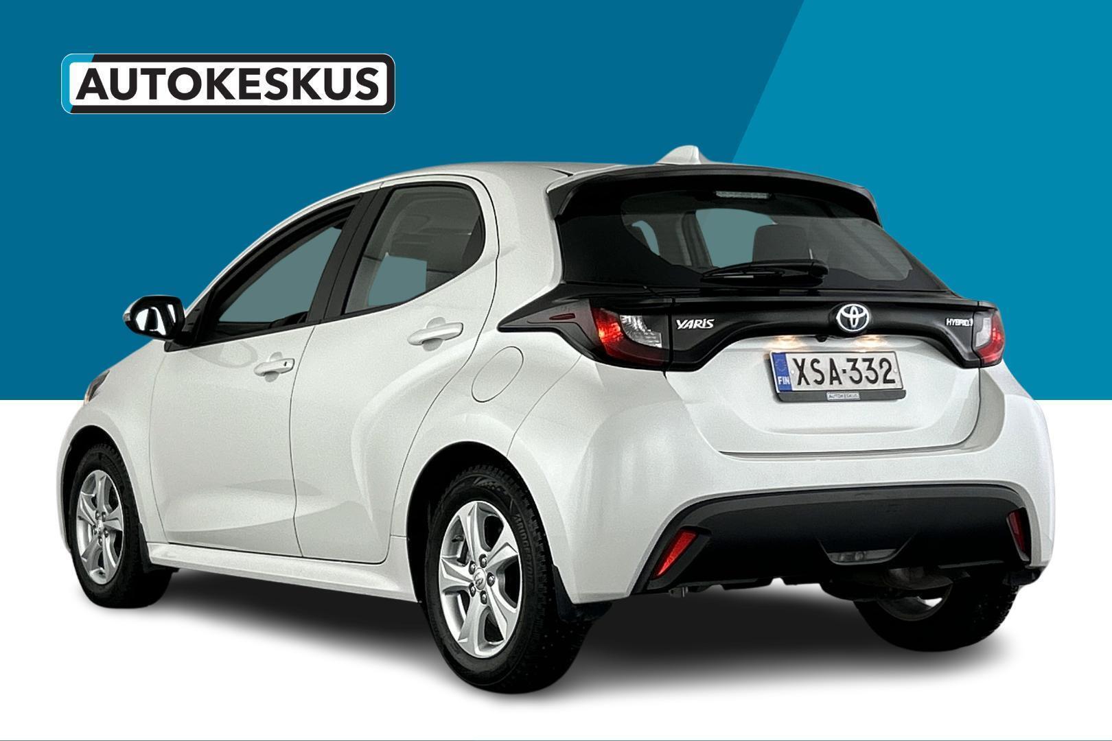 TOYOTA Yaris 2023