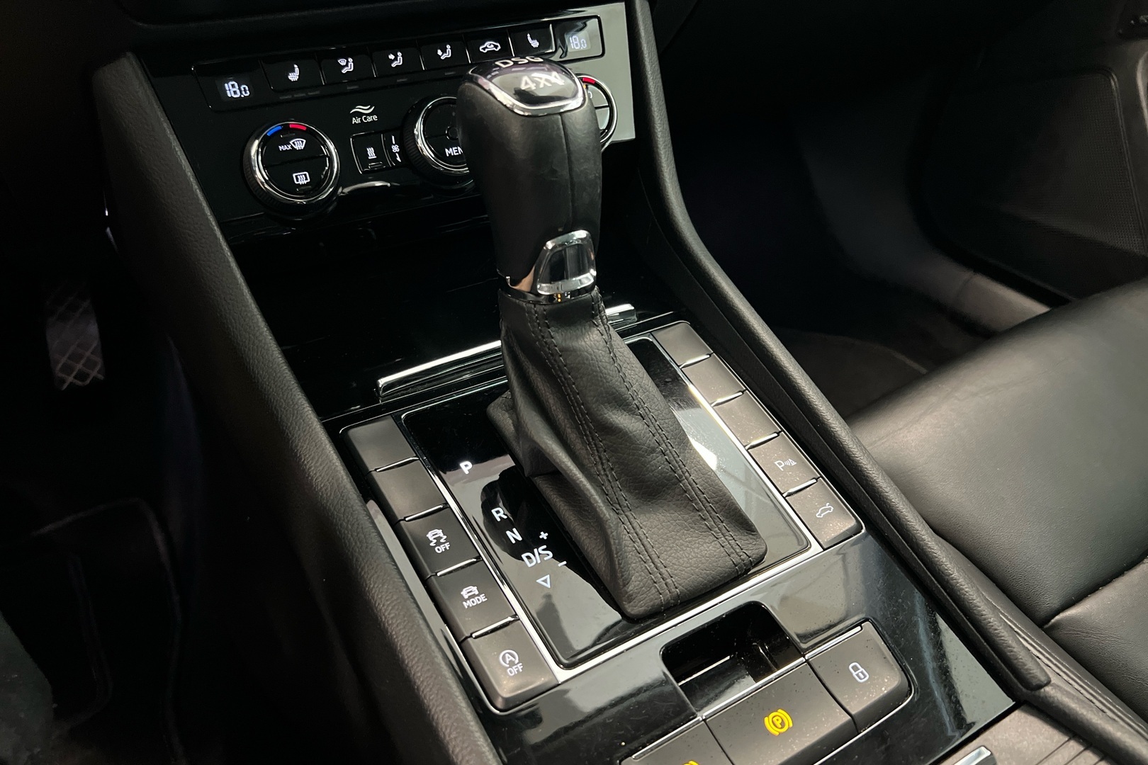 SKODA Superb 2018