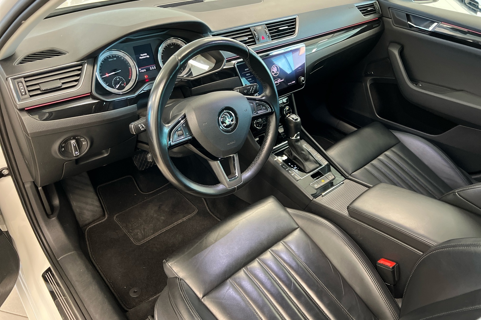 SKODA Superb 2018