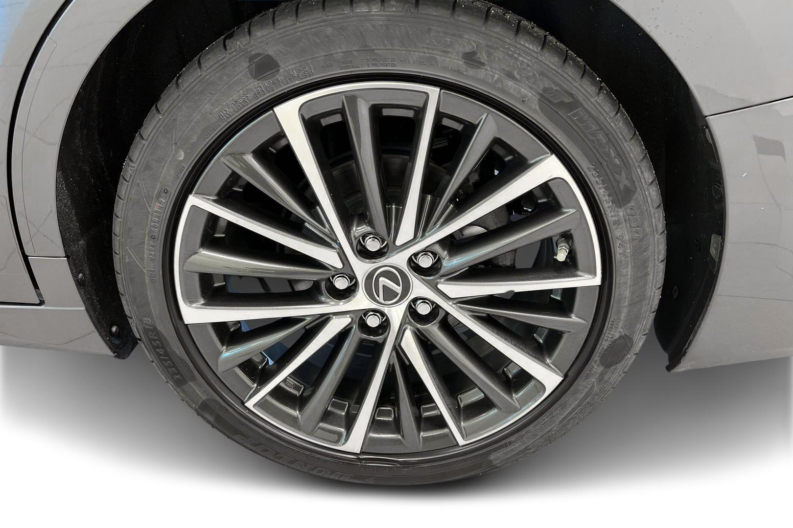 LEXUS ES 2023