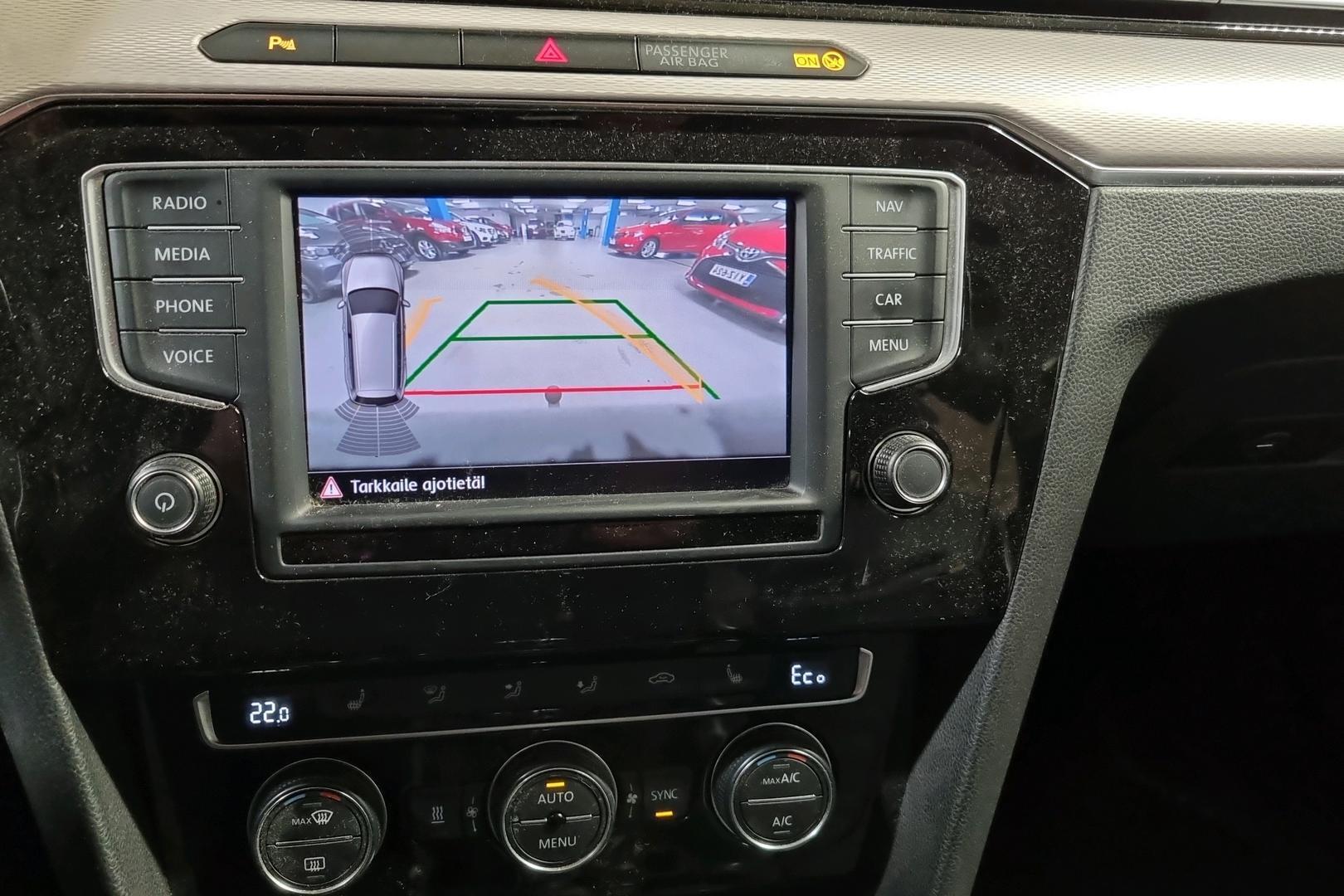 VOLKSWAGEN Passat 2016