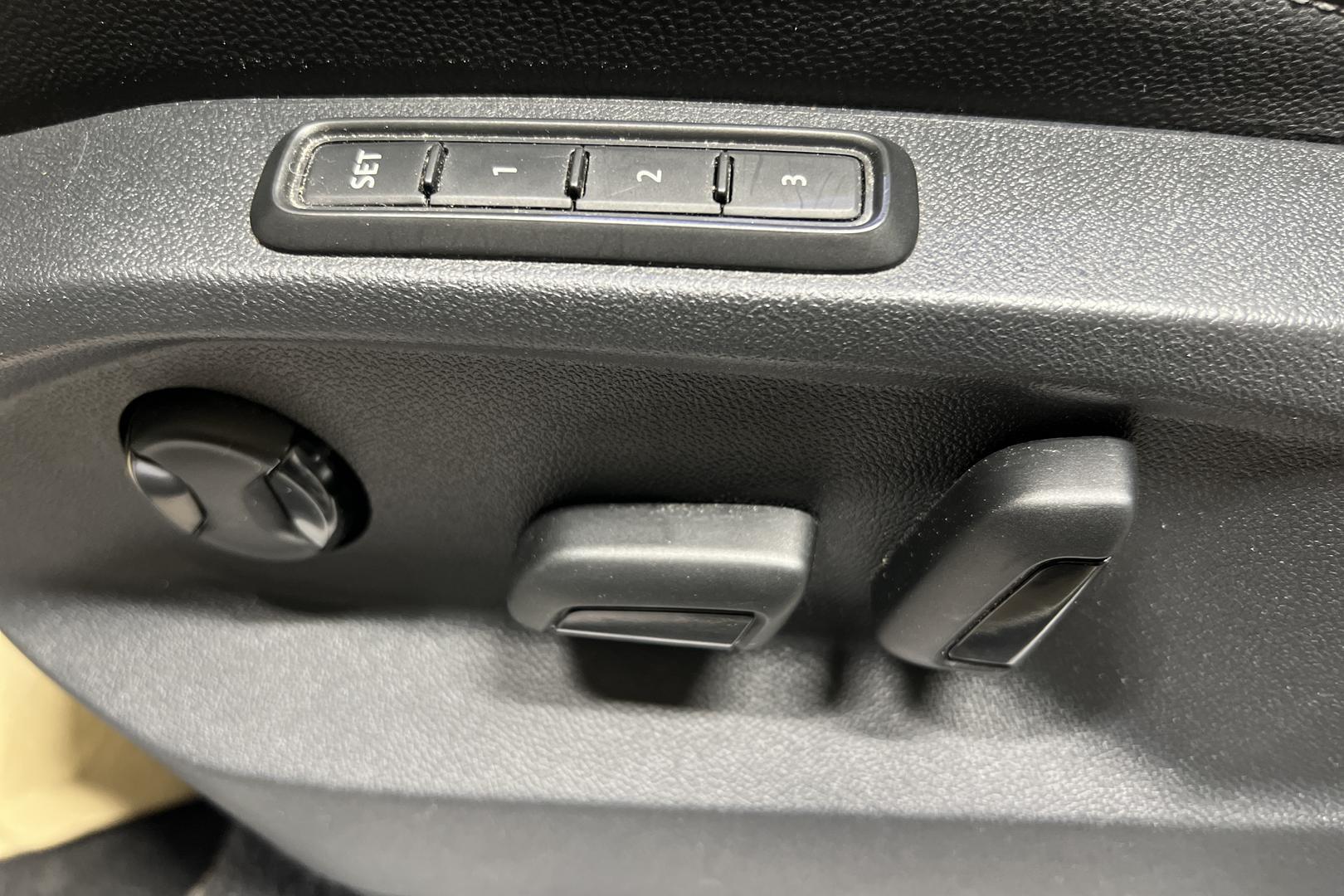 VOLKSWAGEN Tiguan 2017