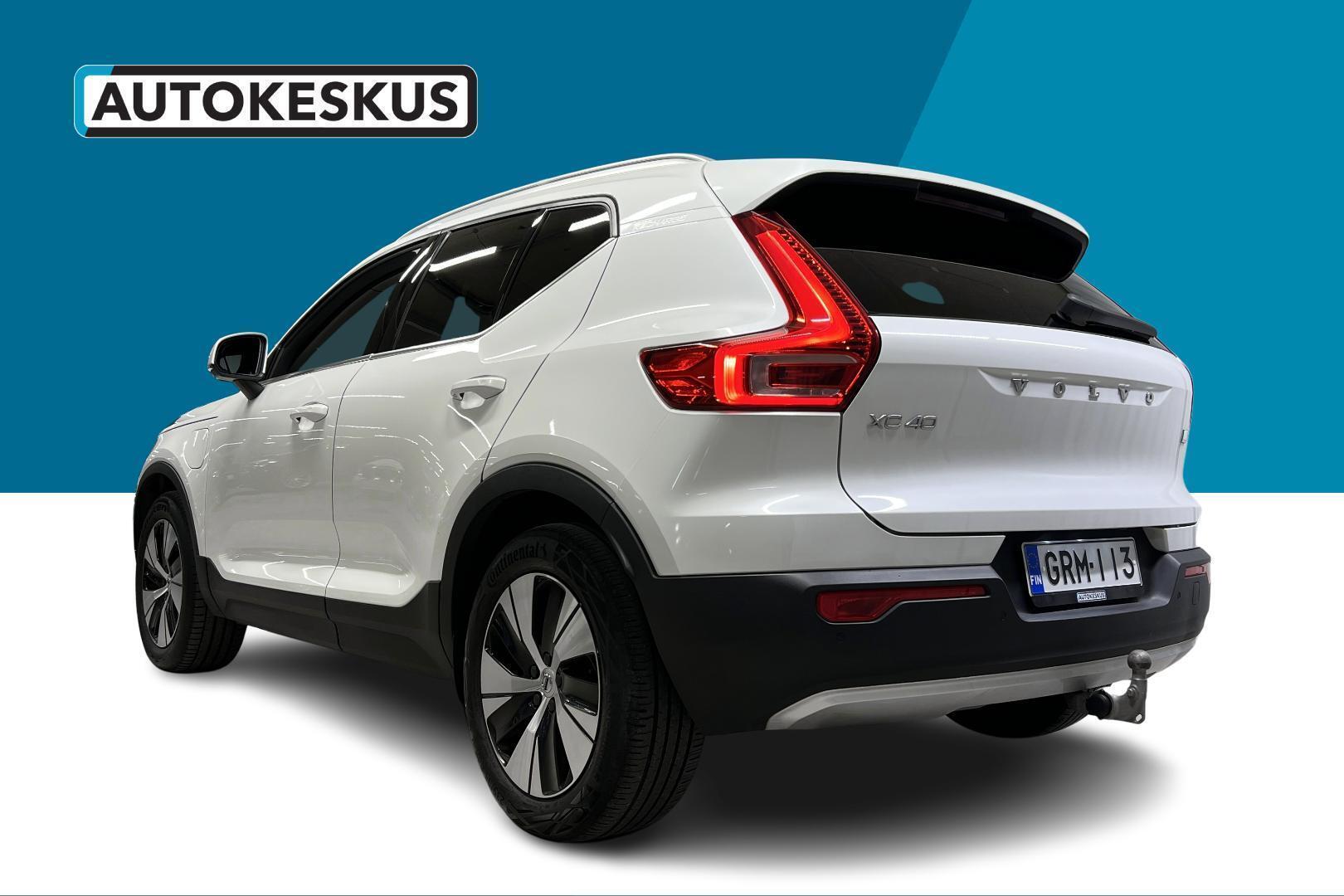 VOLVO XC40 2021