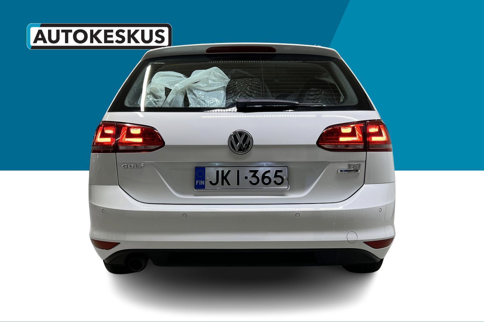 VOLKSWAGEN Golf 2016
