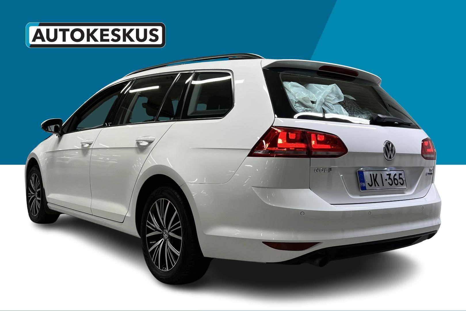 VOLKSWAGEN Golf 2016