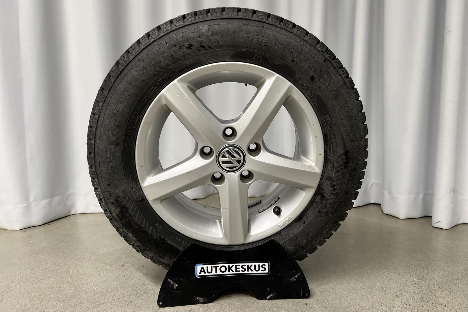 VOLKSWAGEN Golf 2014