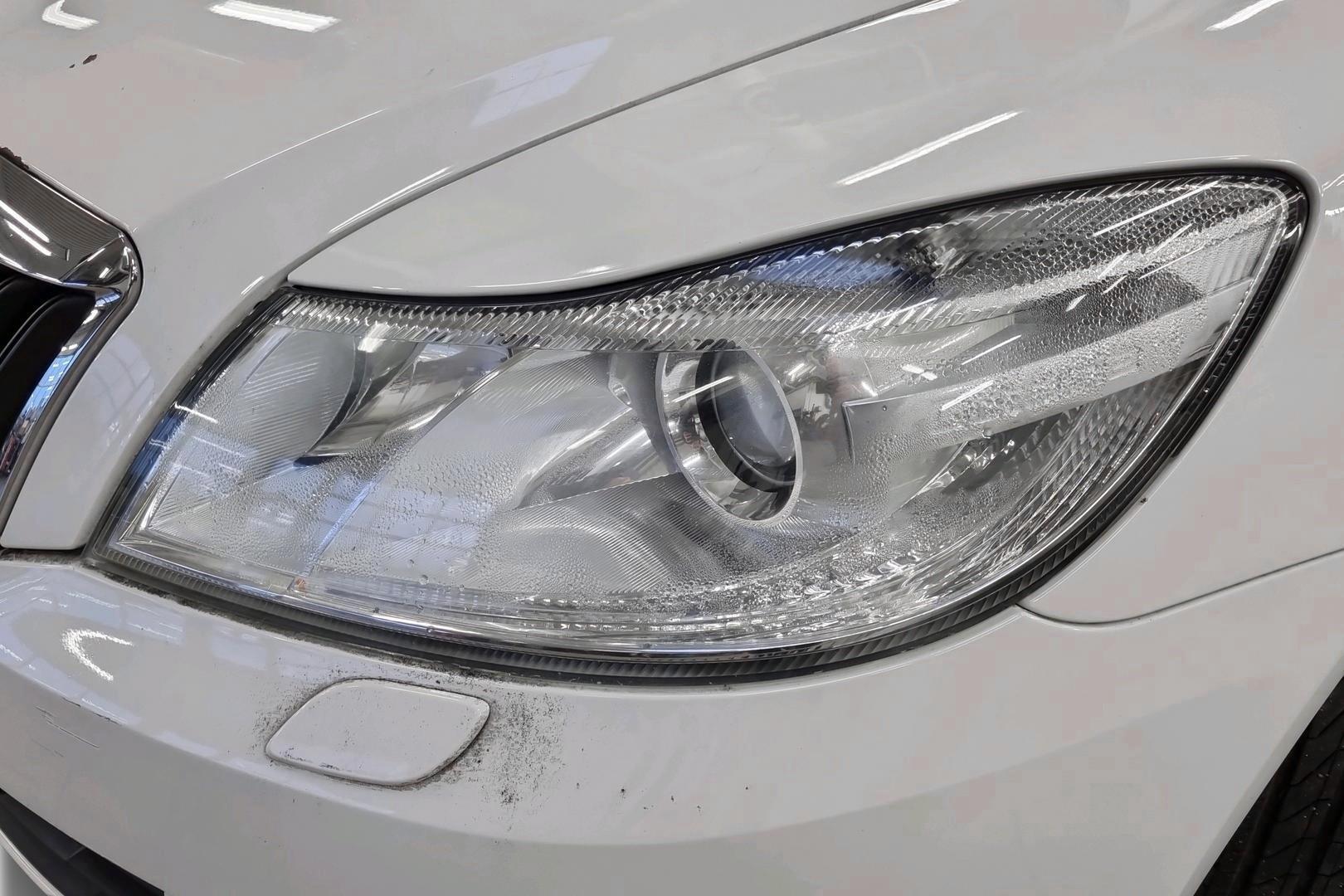 SKODA Octavia 2012