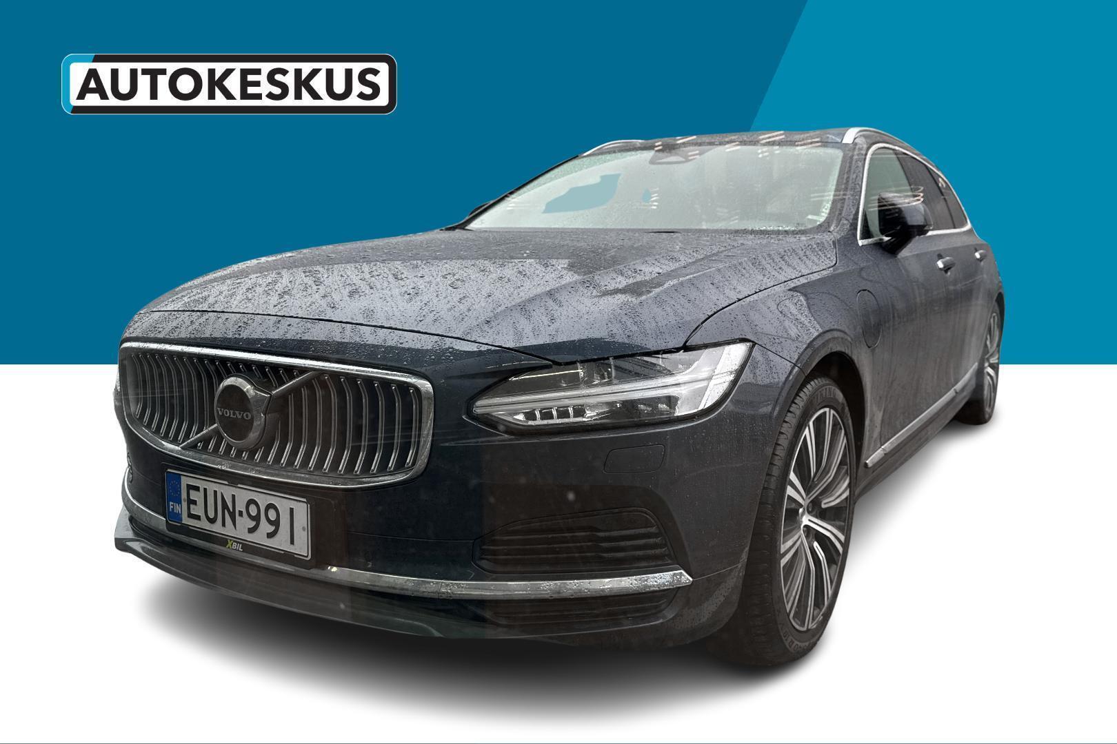 VOLVO V90 2022