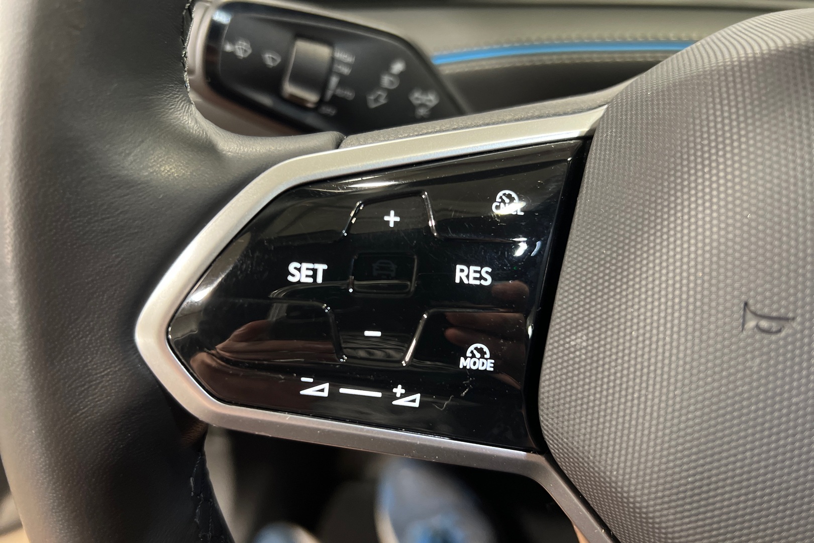 VOLKSWAGEN ID.7 2024