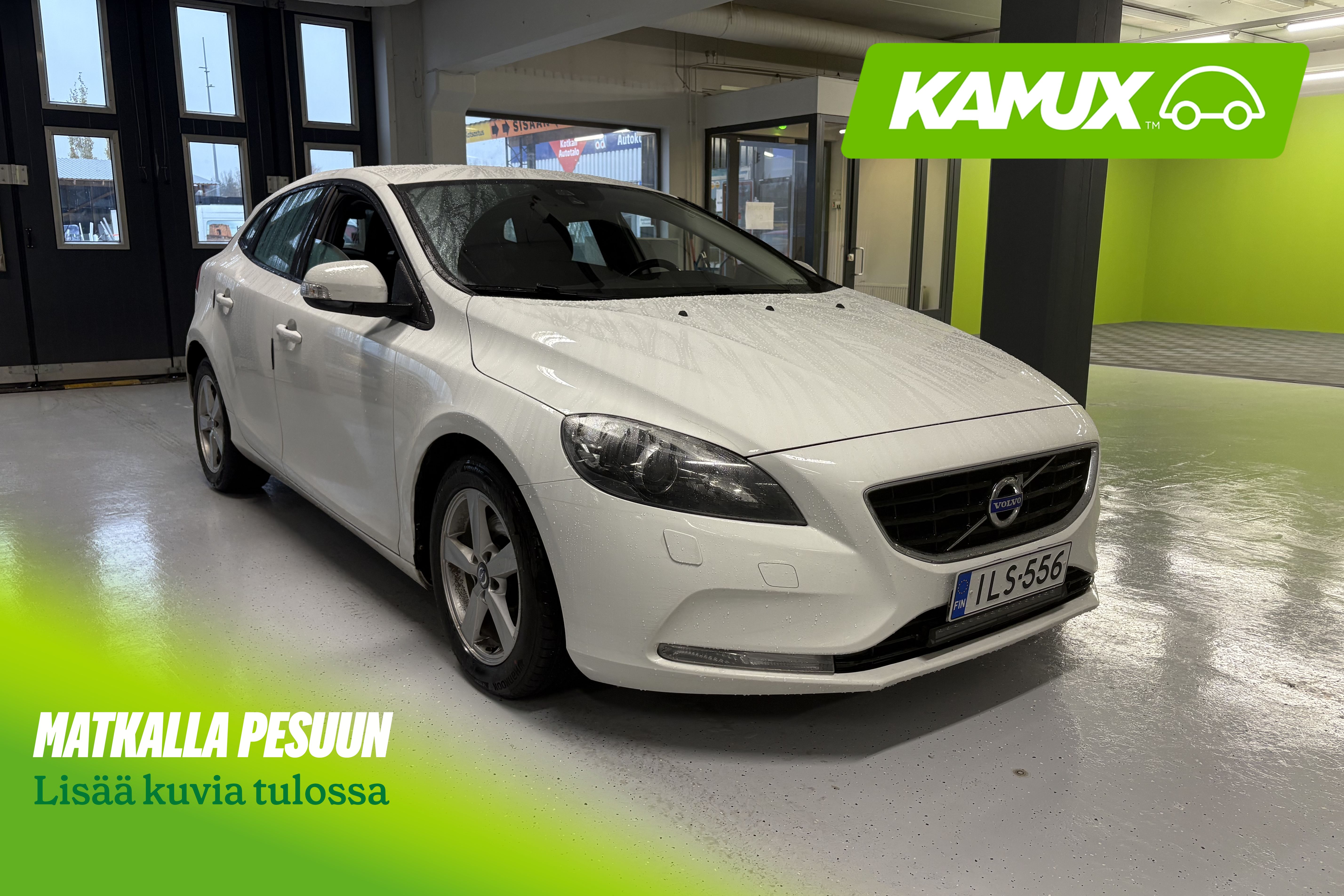 Volvo V40 2014