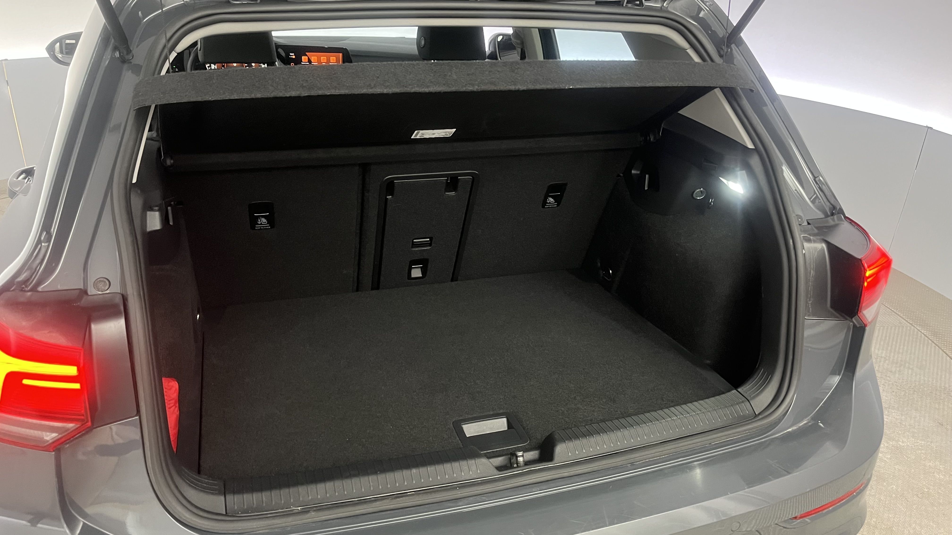 Volkswagen Golf 2021