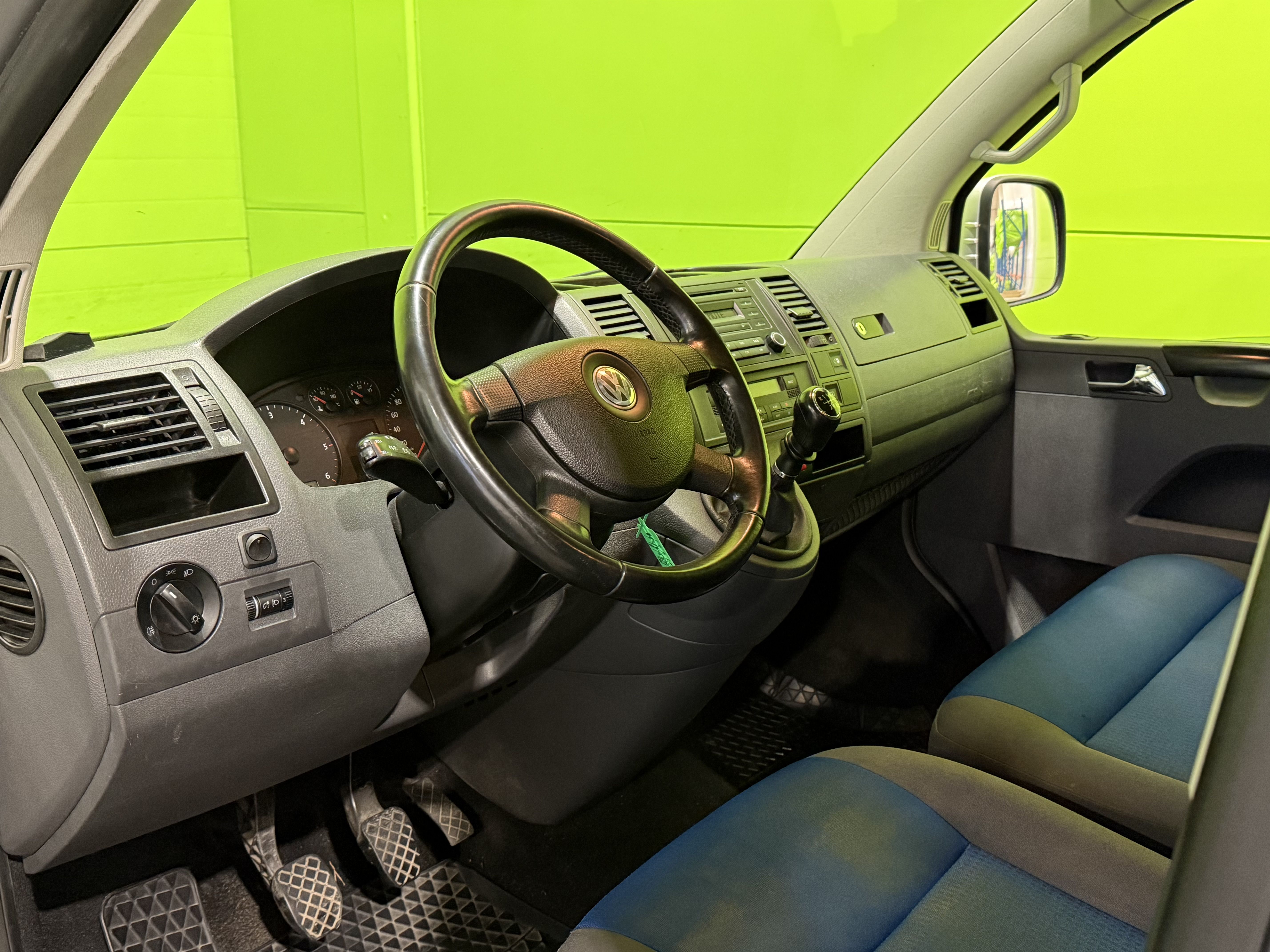 Volkswagen Caravelle 2008