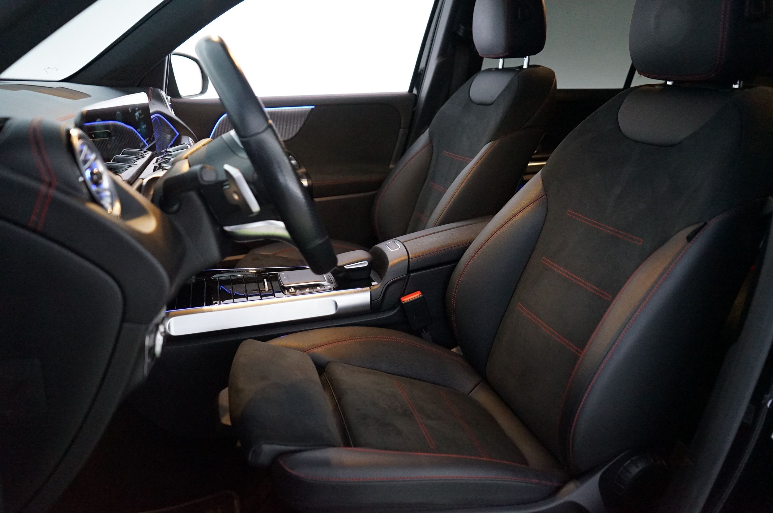 Mercedes-Benz EQB 2022