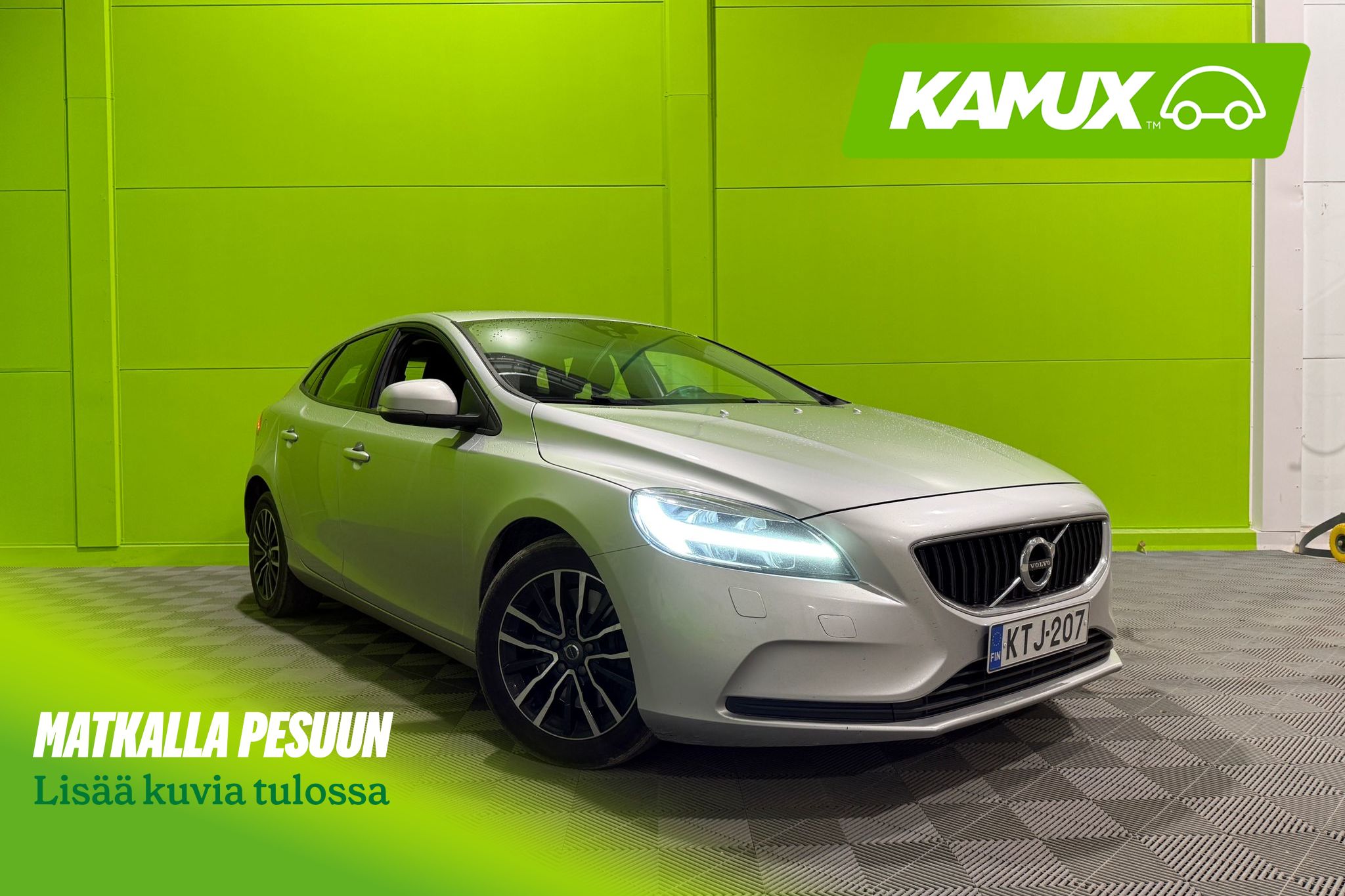 Volvo V40 2018