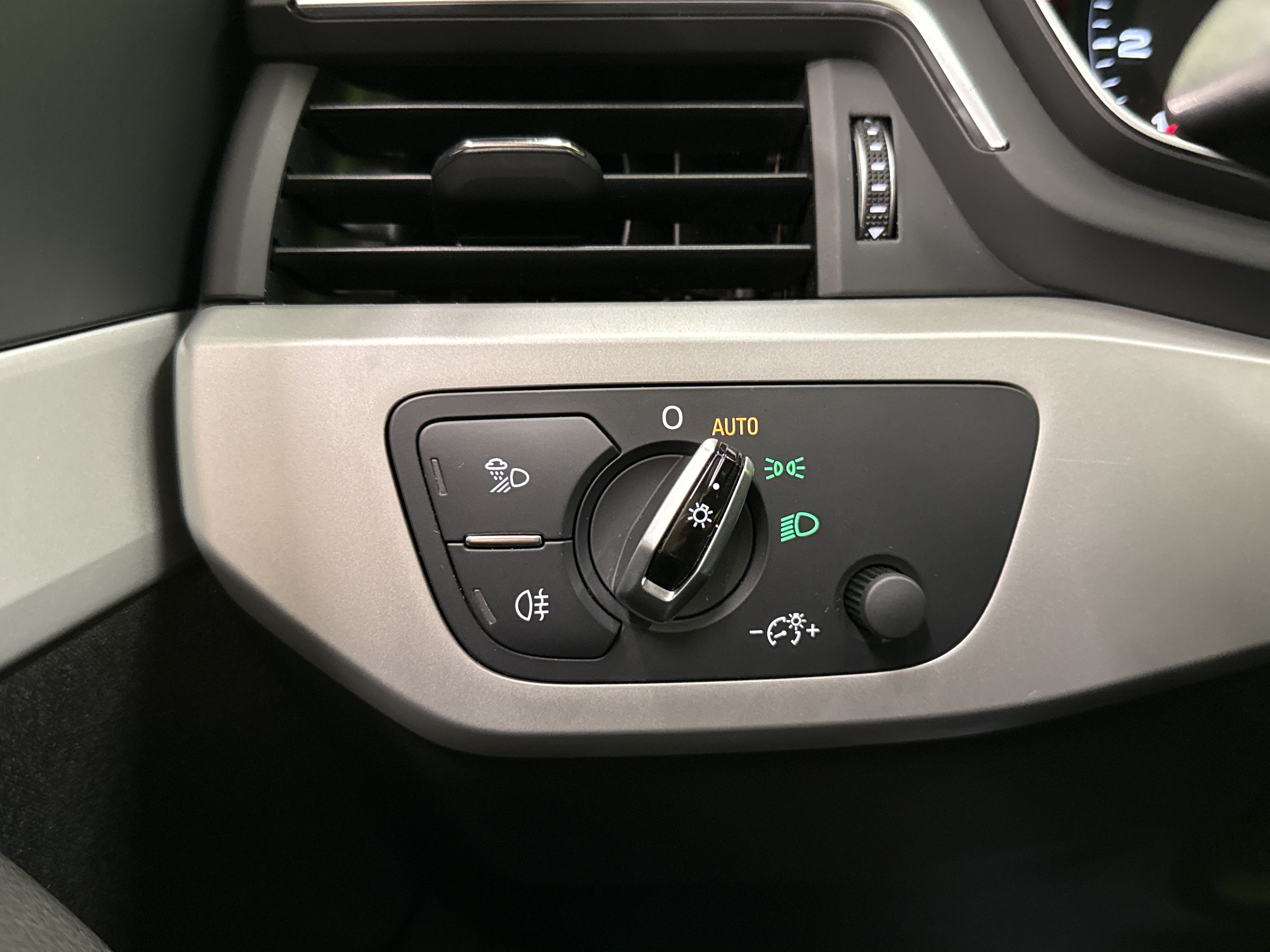 Audi A4 2016