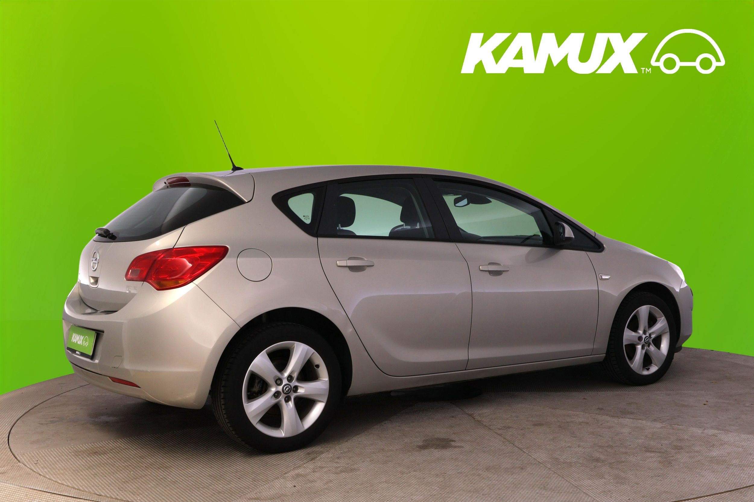 Opel Astra 2011
