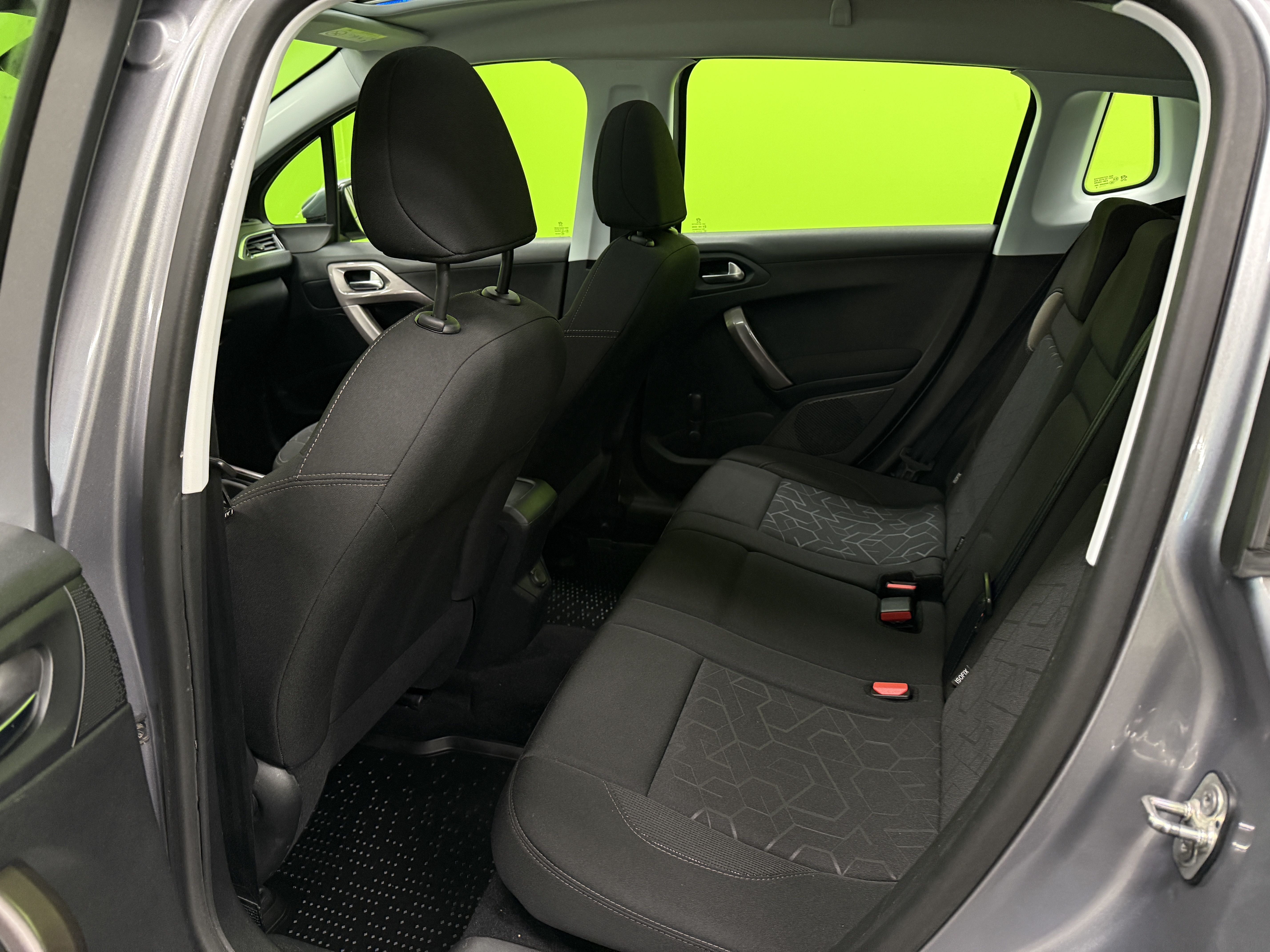 Peugeot 2008 2015