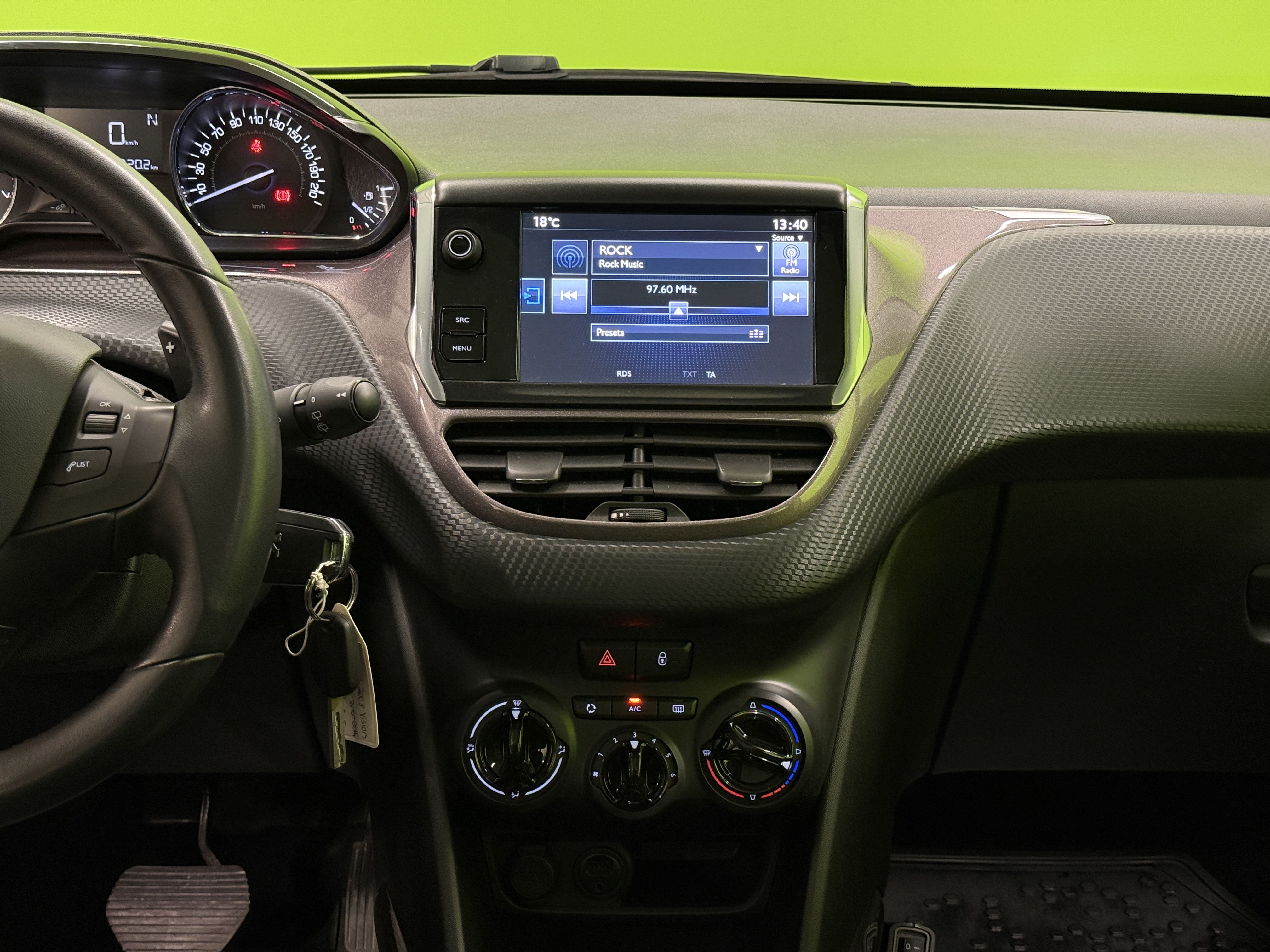 Peugeot 2008 2015