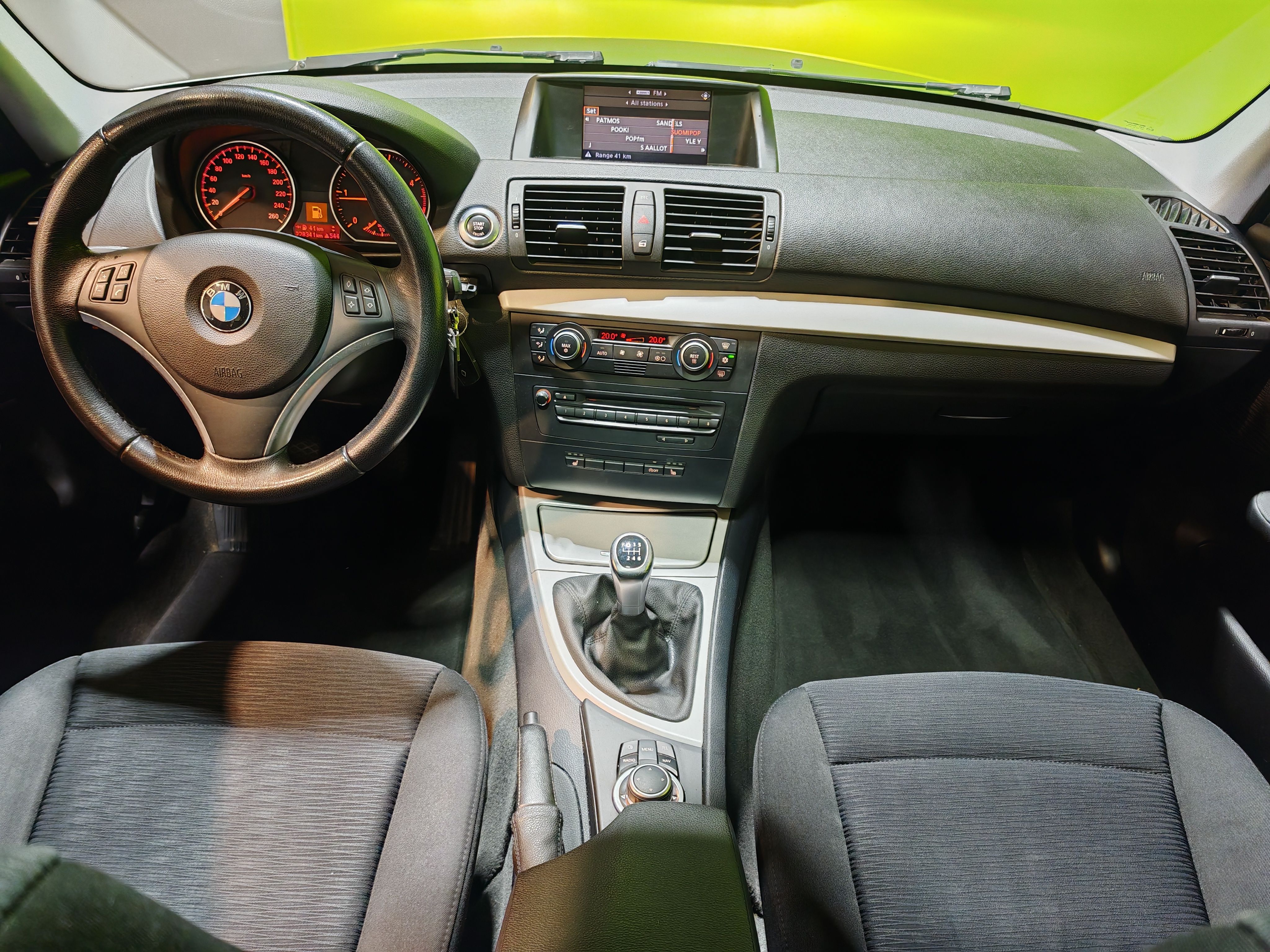 BMW 120 2009