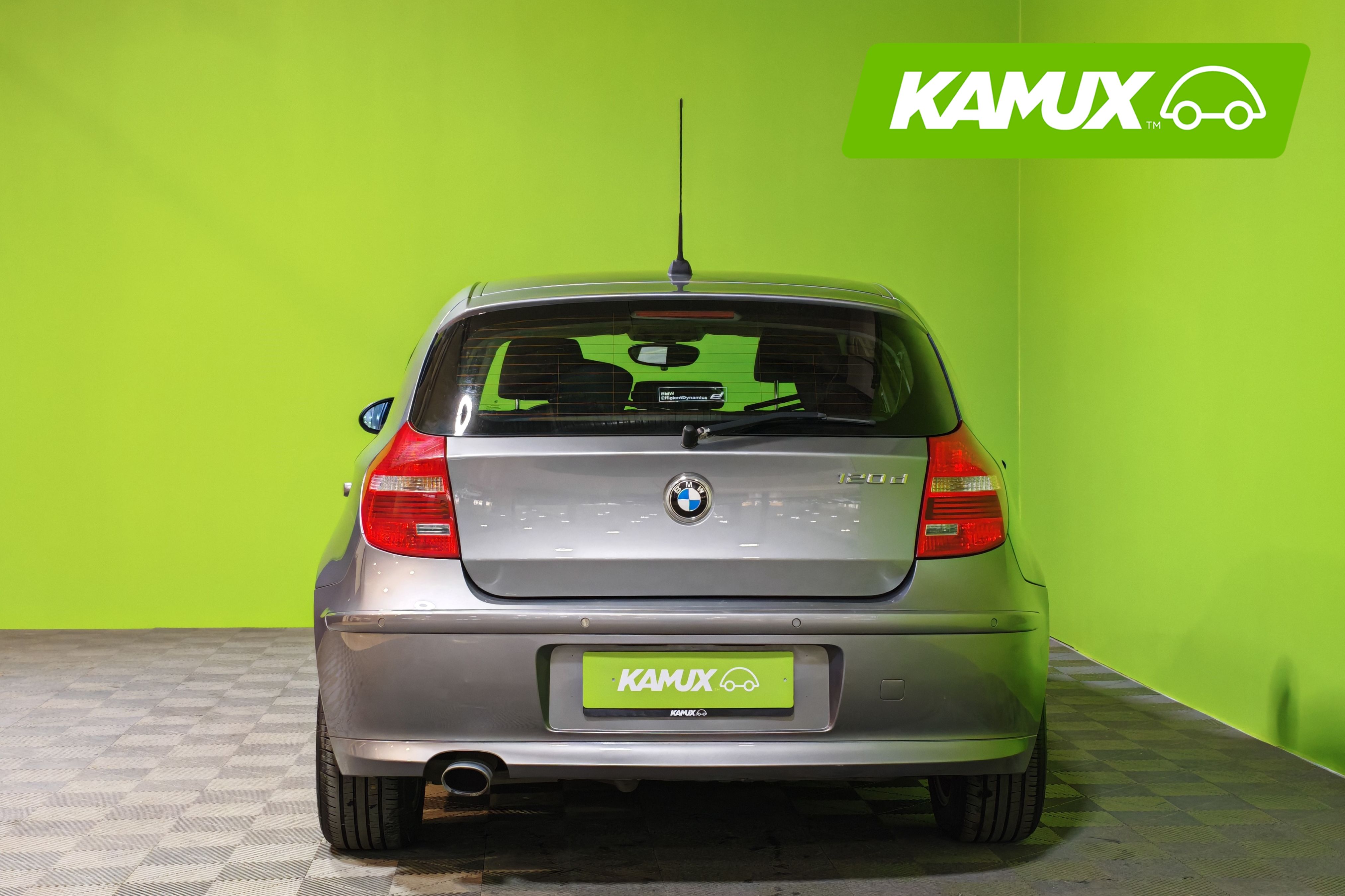 BMW 120 2009