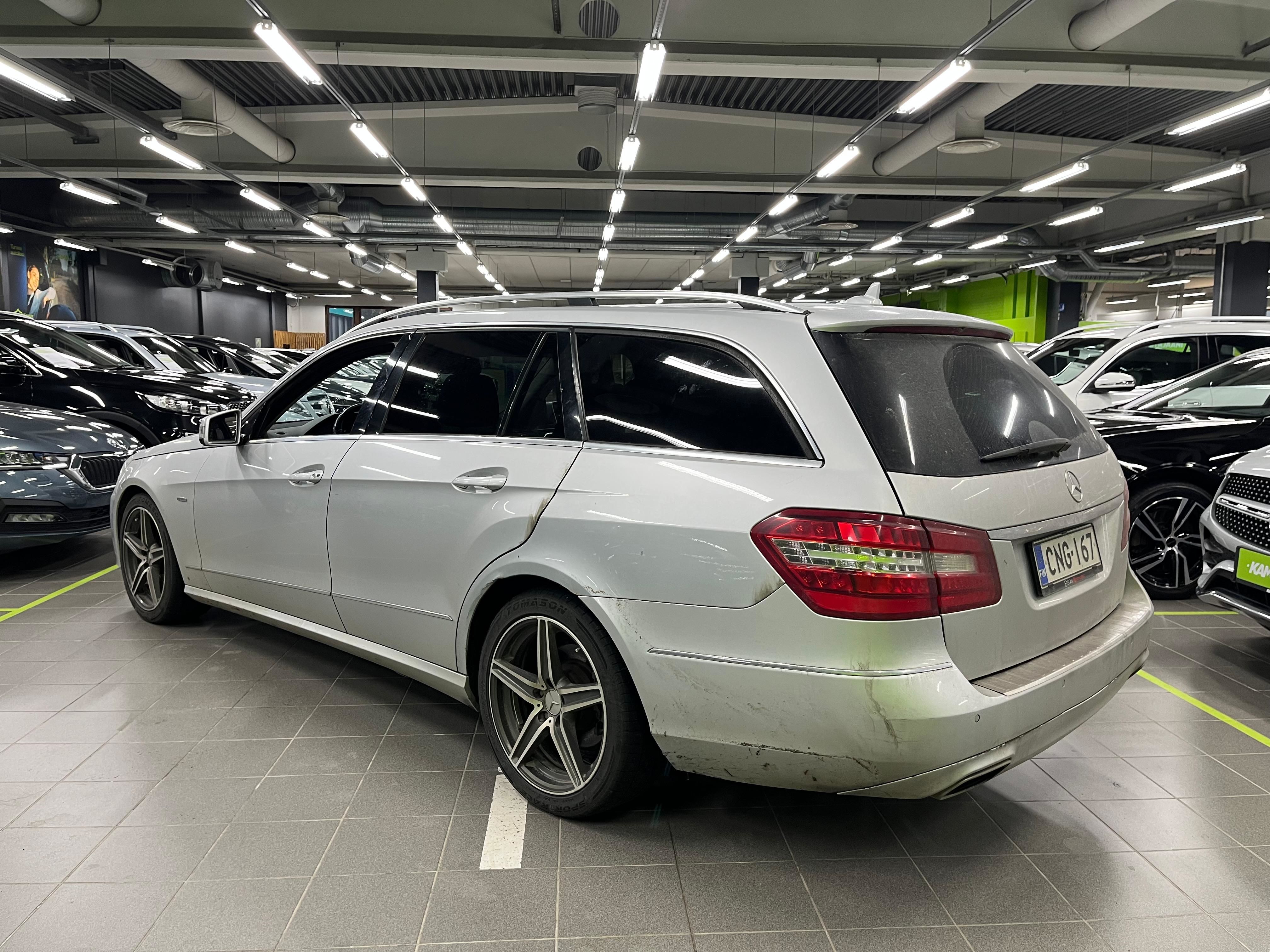 Mercedes-Benz E 2012