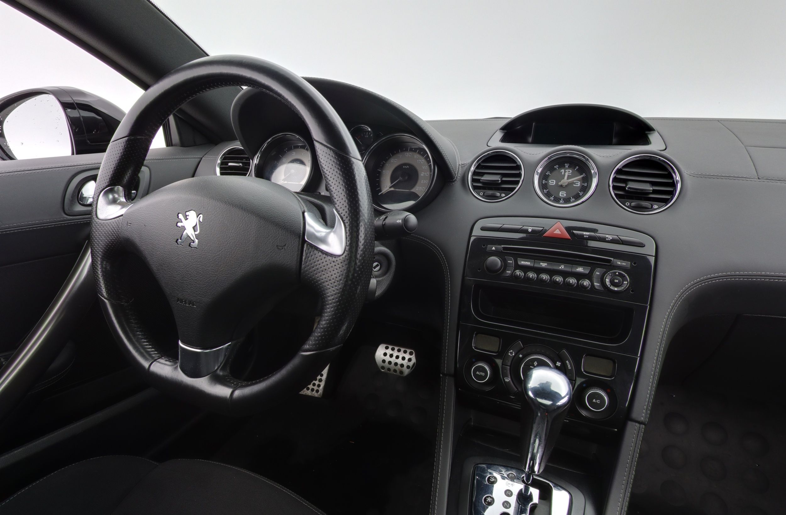 Peugeot RCZ 2011