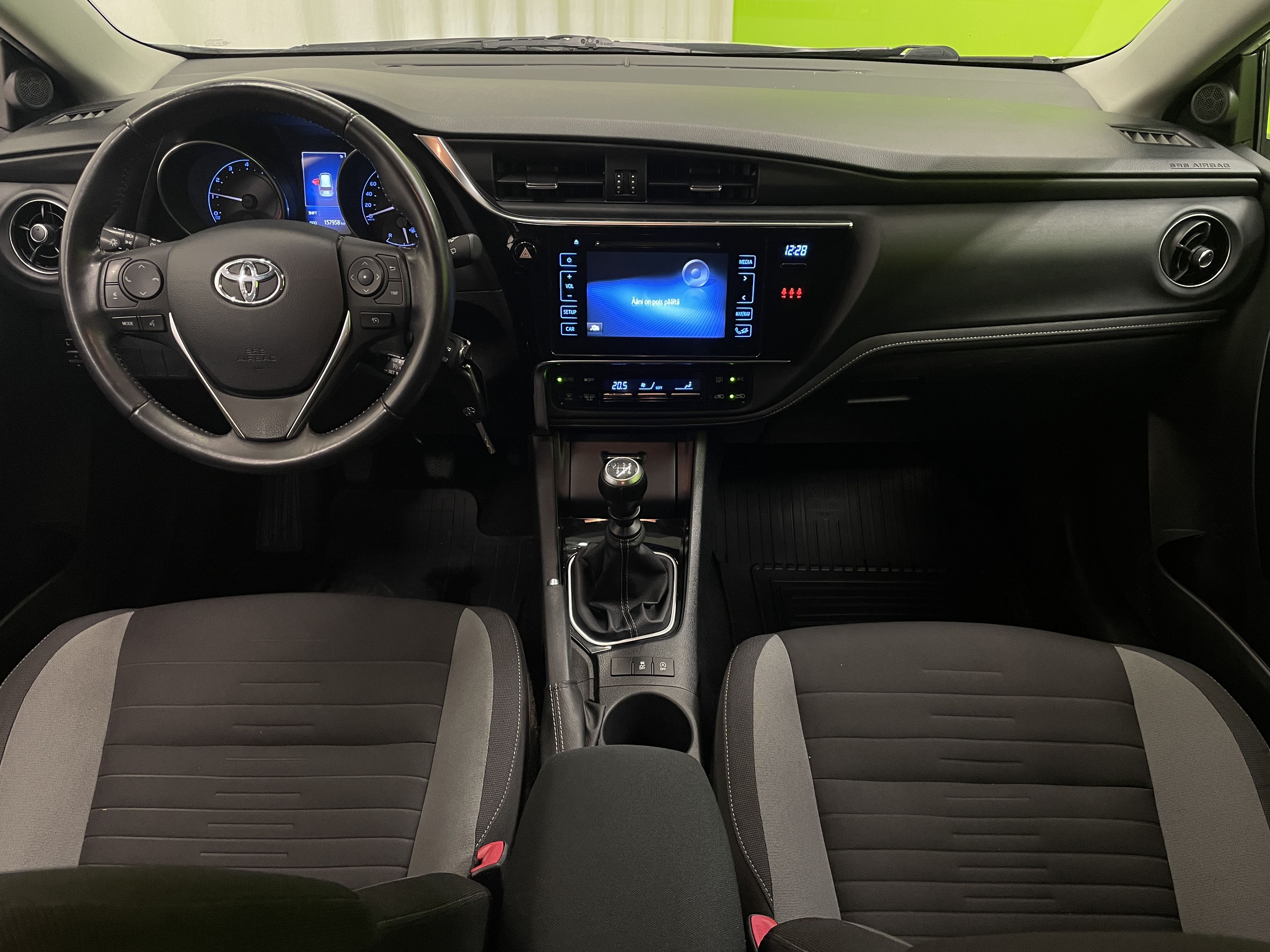 Toyota Auris 2016