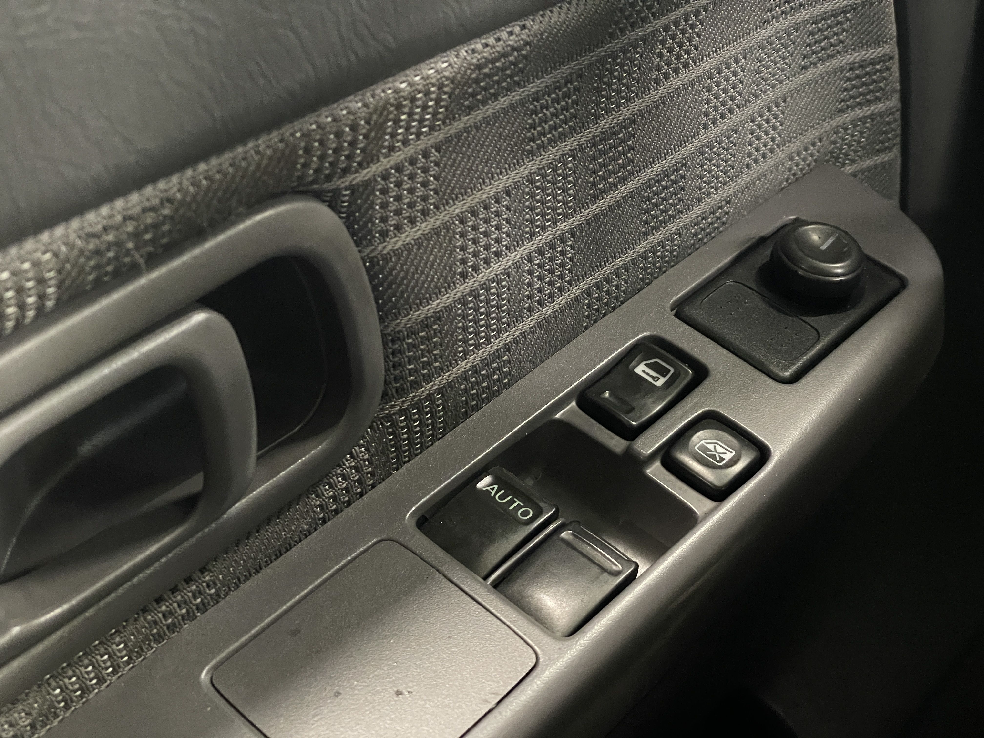 Nissan King Cab 2003